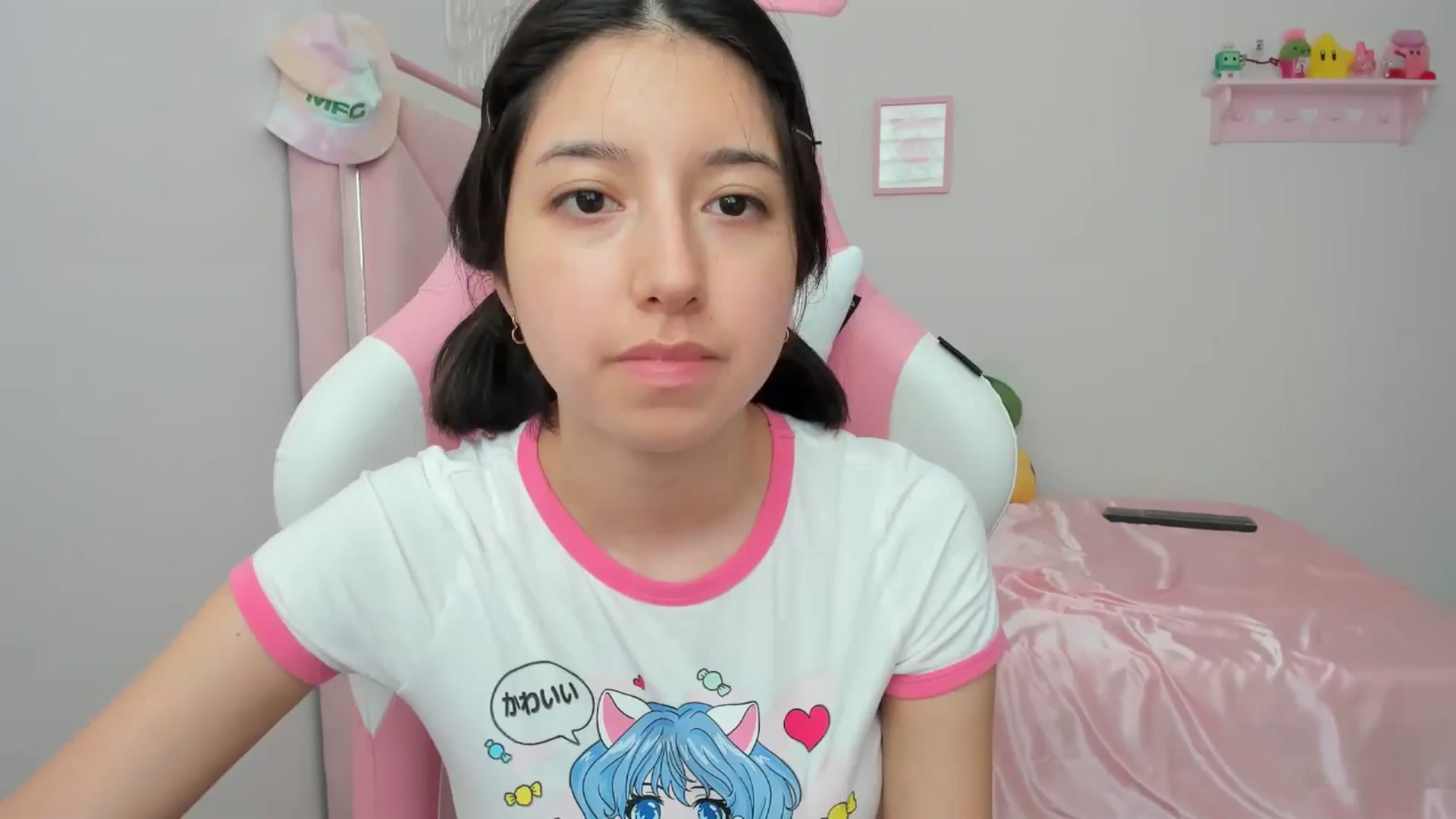Gallery image thumbnail from Cherrycute666's myfreecams stream on, 05/01/2024, 20:05 image 17 of 20