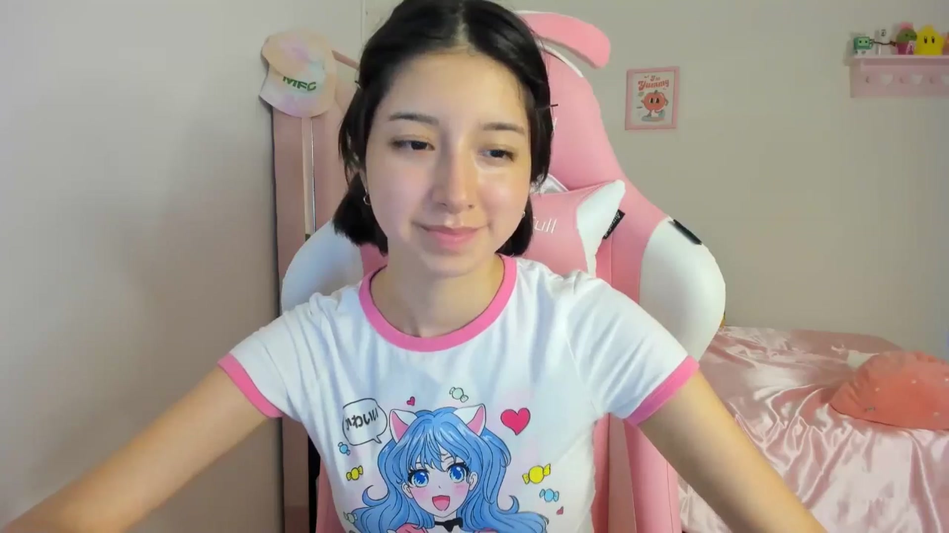 Gallery image thumbnail from Cherrycute666's myfreecams stream on, 05/02/2024, 03:01 image 16 of 20