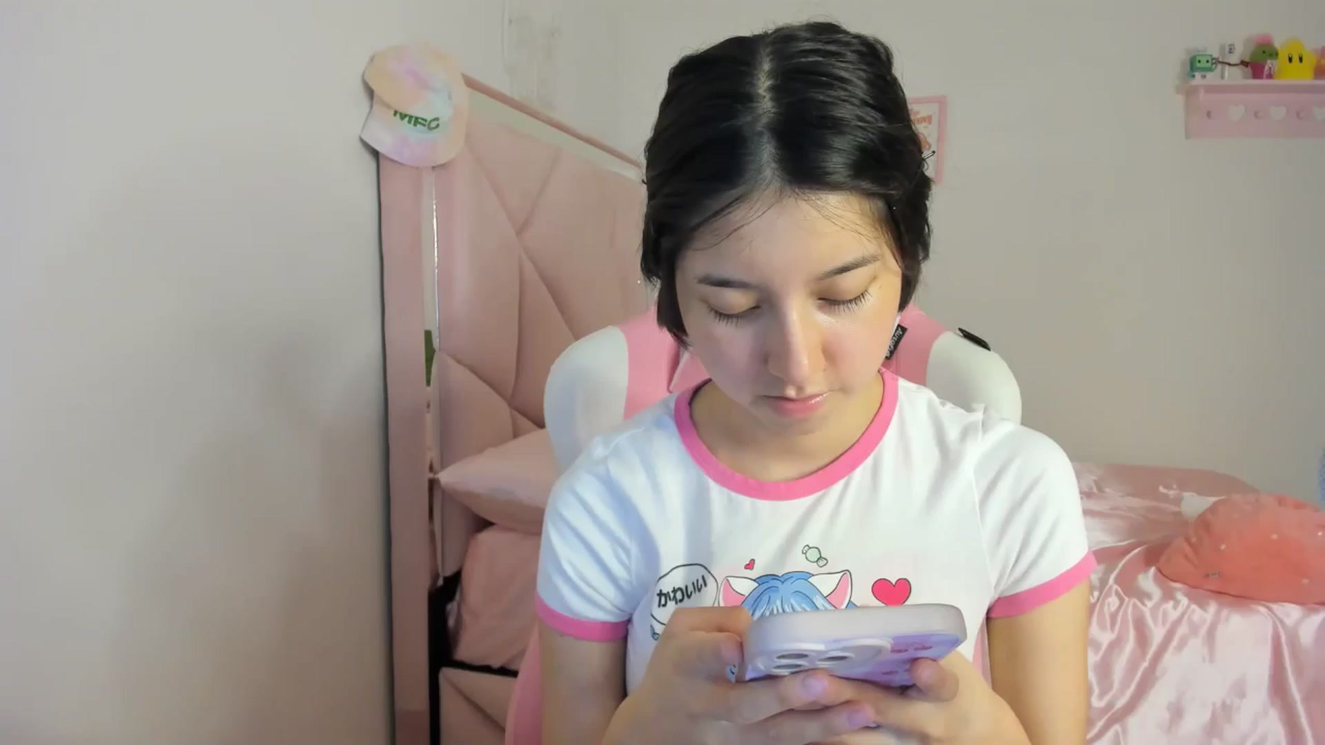 Gallery image thumbnail from Cherrycute666's myfreecams stream on, 05/02/2024, 03:01 image 1 of 20