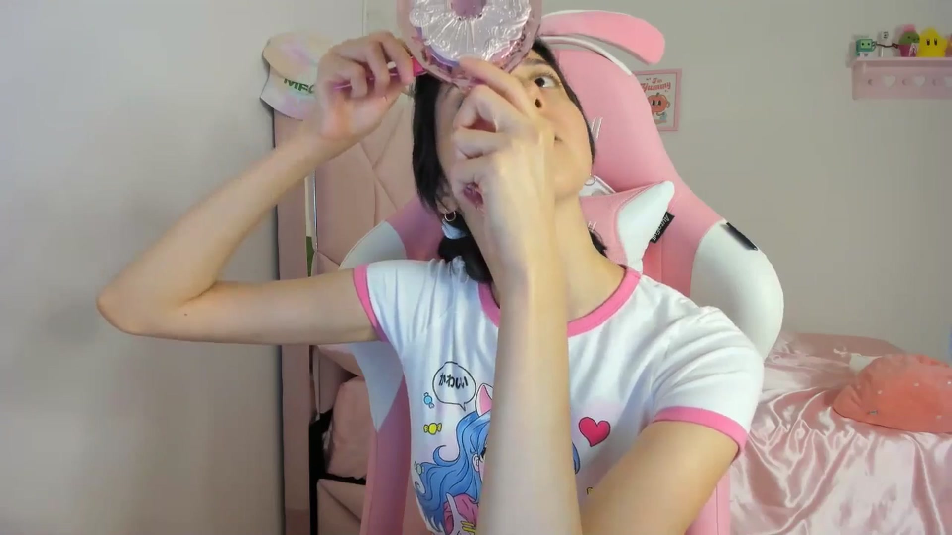 Gallery image thumbnail from Cherrycute666's myfreecams stream on, 05/02/2024, 03:01 image 13 of 20