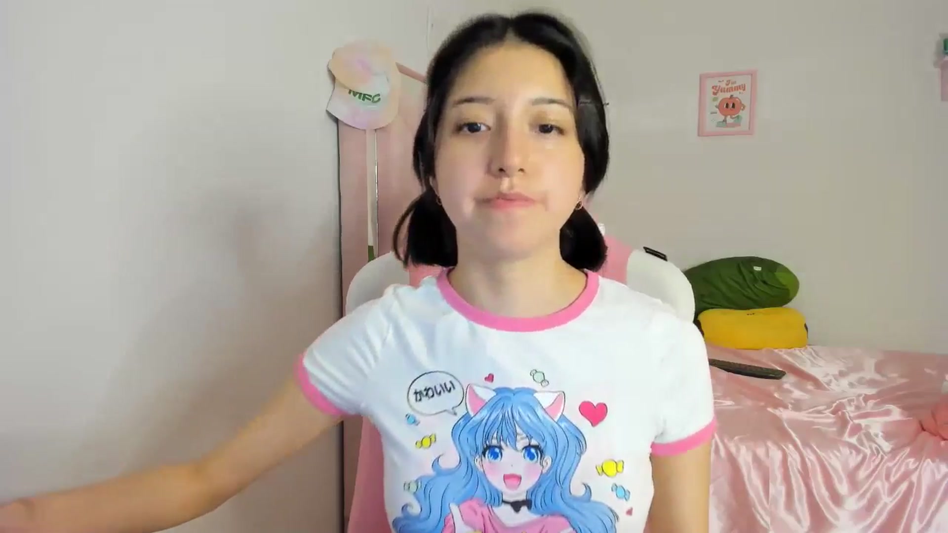 Gallery image thumbnail from Cherrycute666's myfreecams stream on, 05/02/2024, 06:51 image 4 of 20