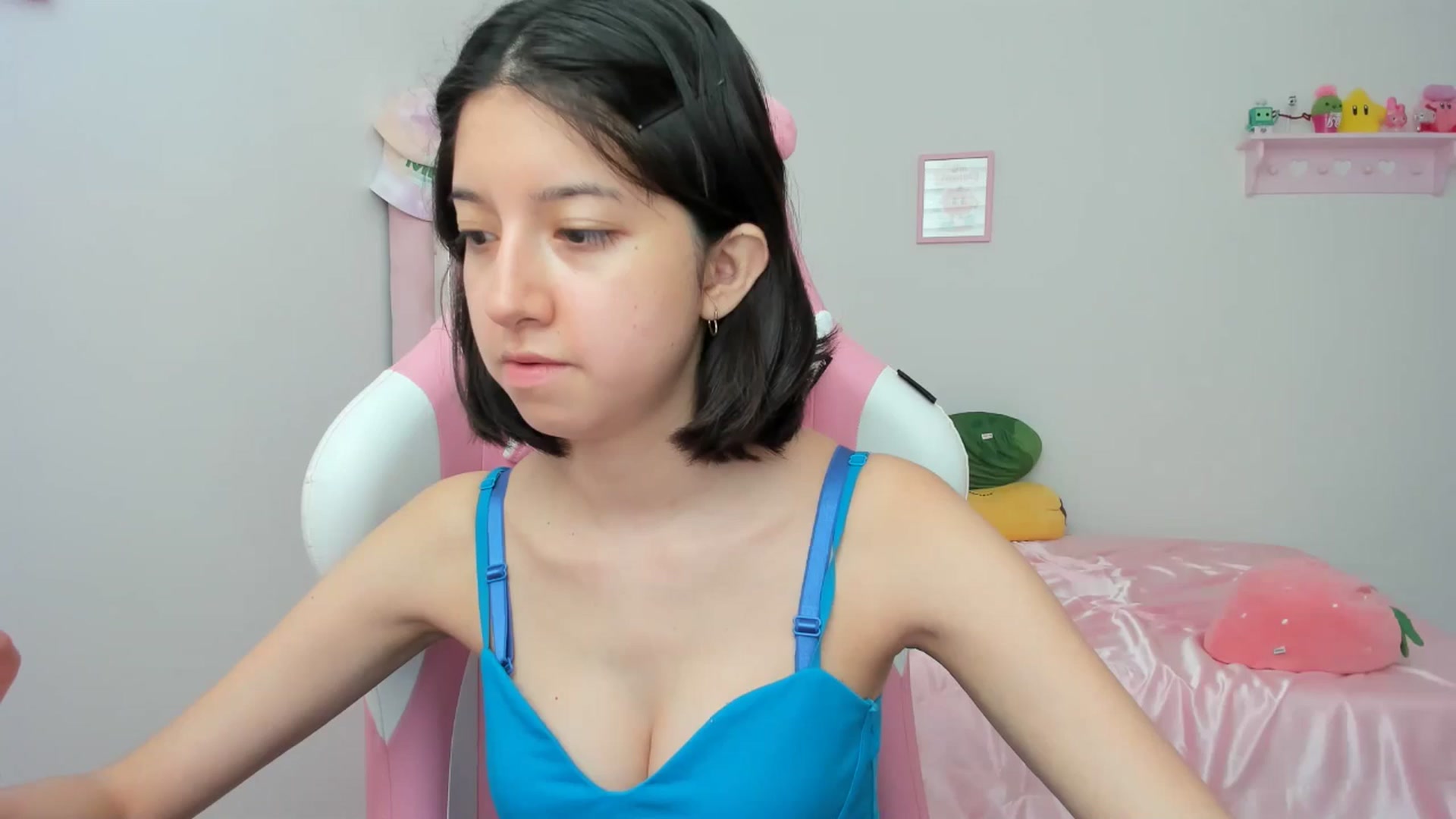Gallery image thumbnail from Cherrycute666's myfreecams stream on, 05/02/2024, 18:42 image 11 of 20