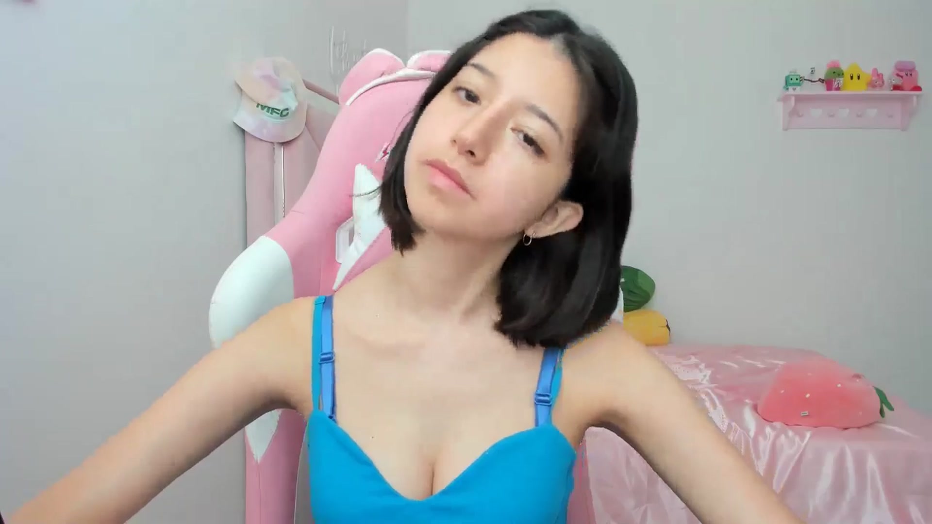Gallery image thumbnail from Cherrycute666's myfreecams stream on, 05/02/2024, 18:42 image 20 of 20