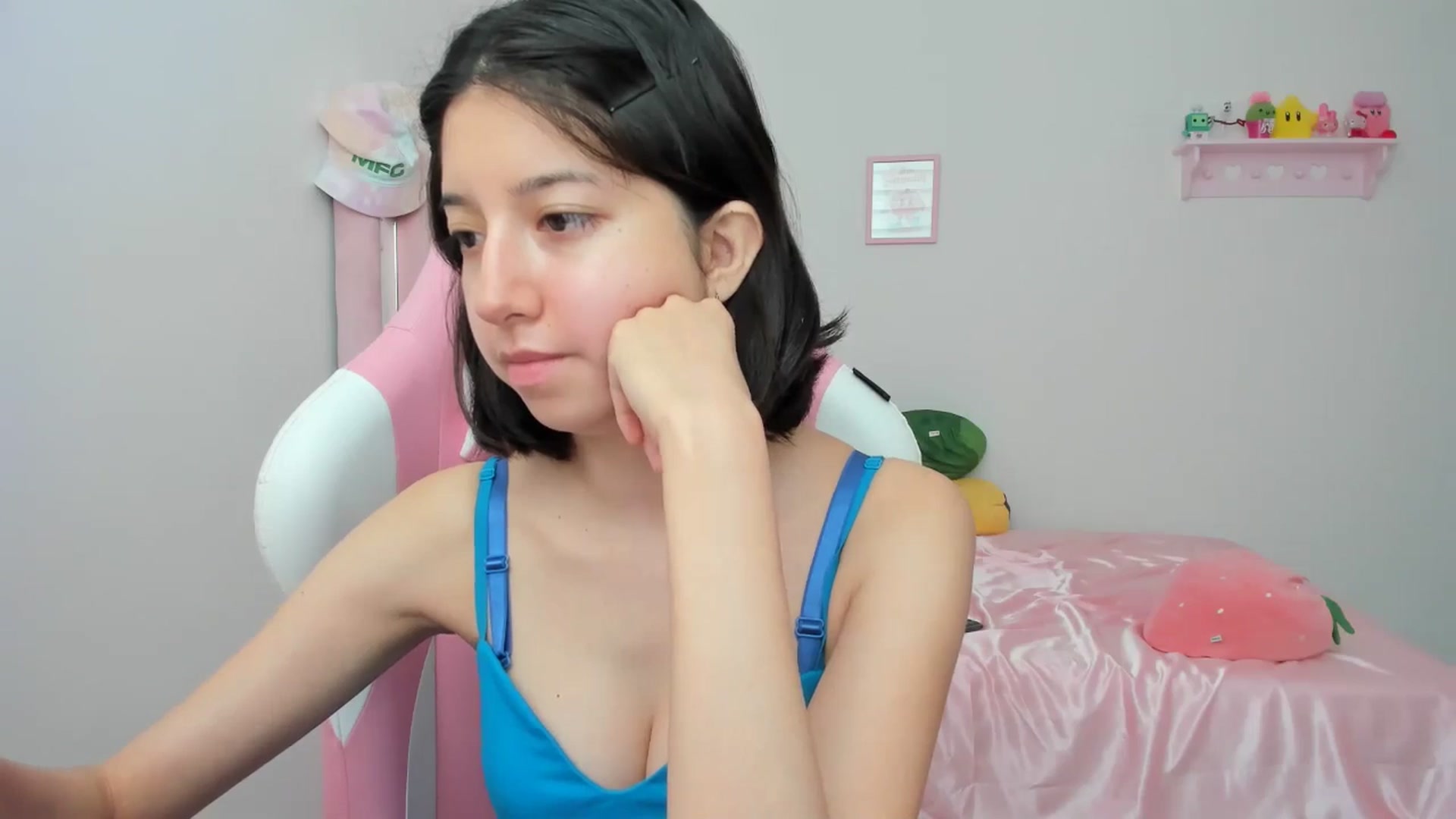 Gallery image thumbnail from Cherrycute666's myfreecams stream on, 05/02/2024, 18:42 image 10 of 20