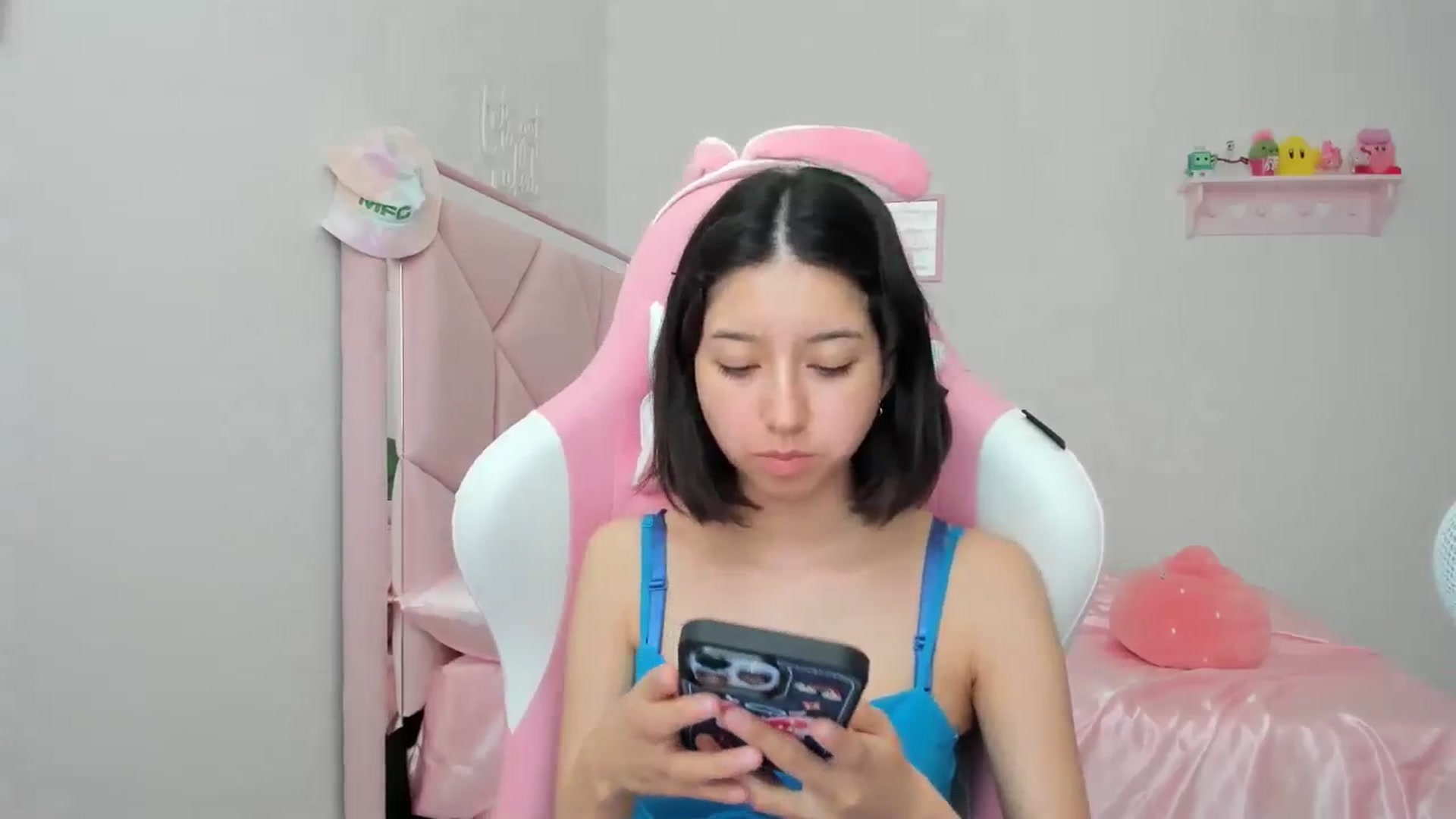Gallery image thumbnail from Cherrycute666's myfreecams stream on, 05/02/2024, 23:47 image 15 of 20