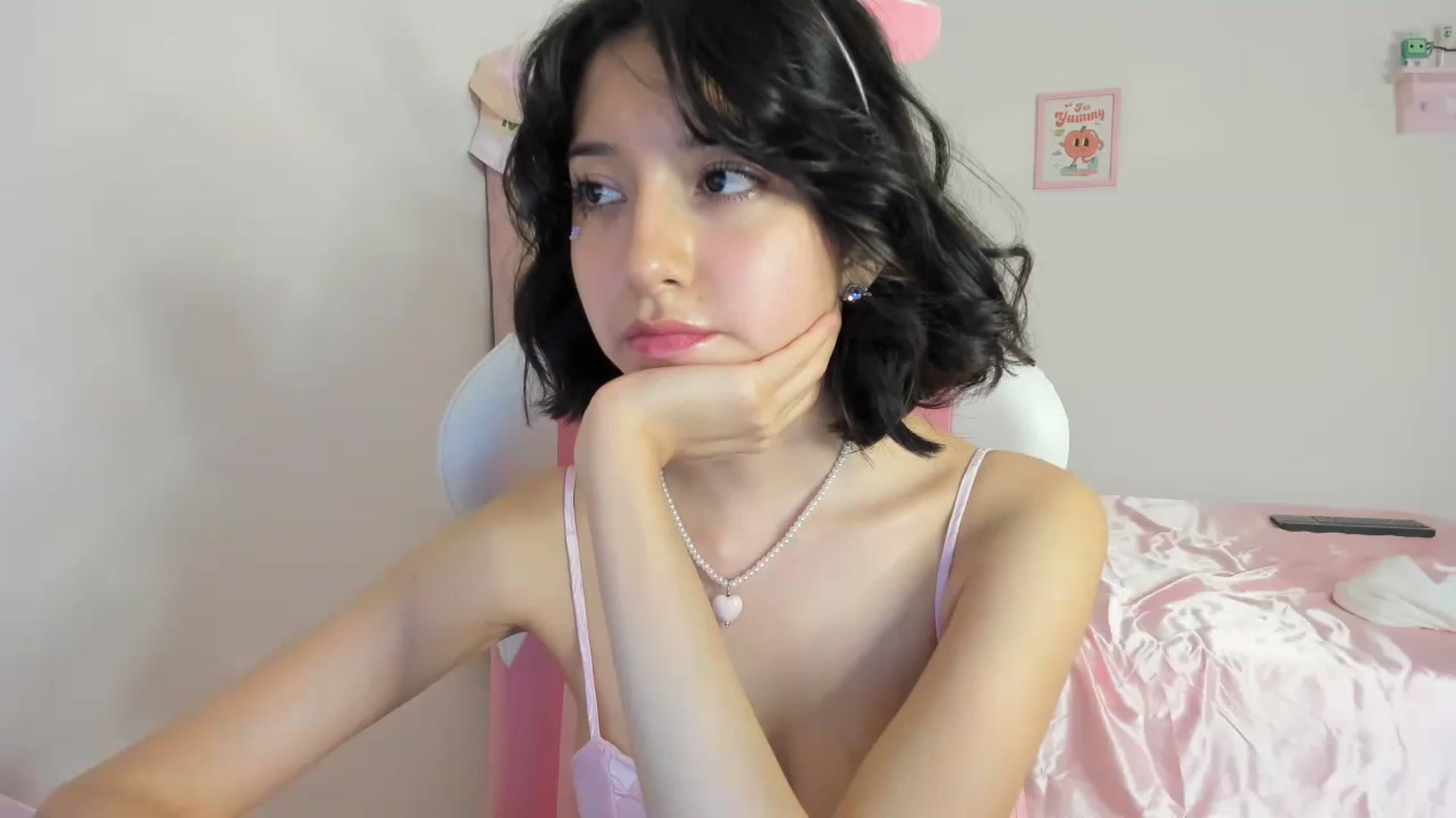 Gallery image thumbnail from Cherrycute666's myfreecams stream on, 05/04/2024, 05:44 image 7 of 20