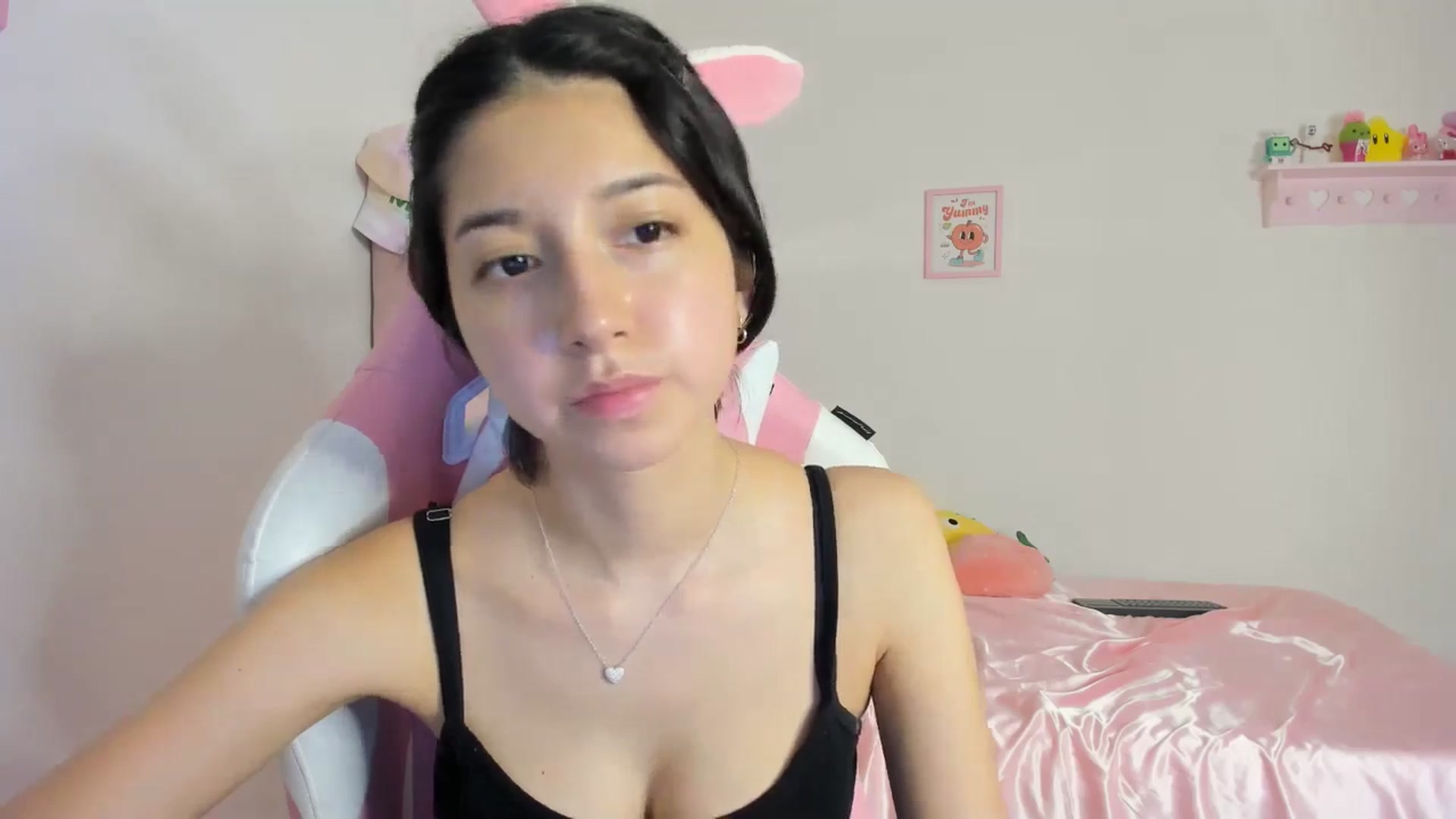 Gallery image thumbnail from Cherrycute666's myfreecams stream on, 05/05/2024, 02:51 image 4 of 20