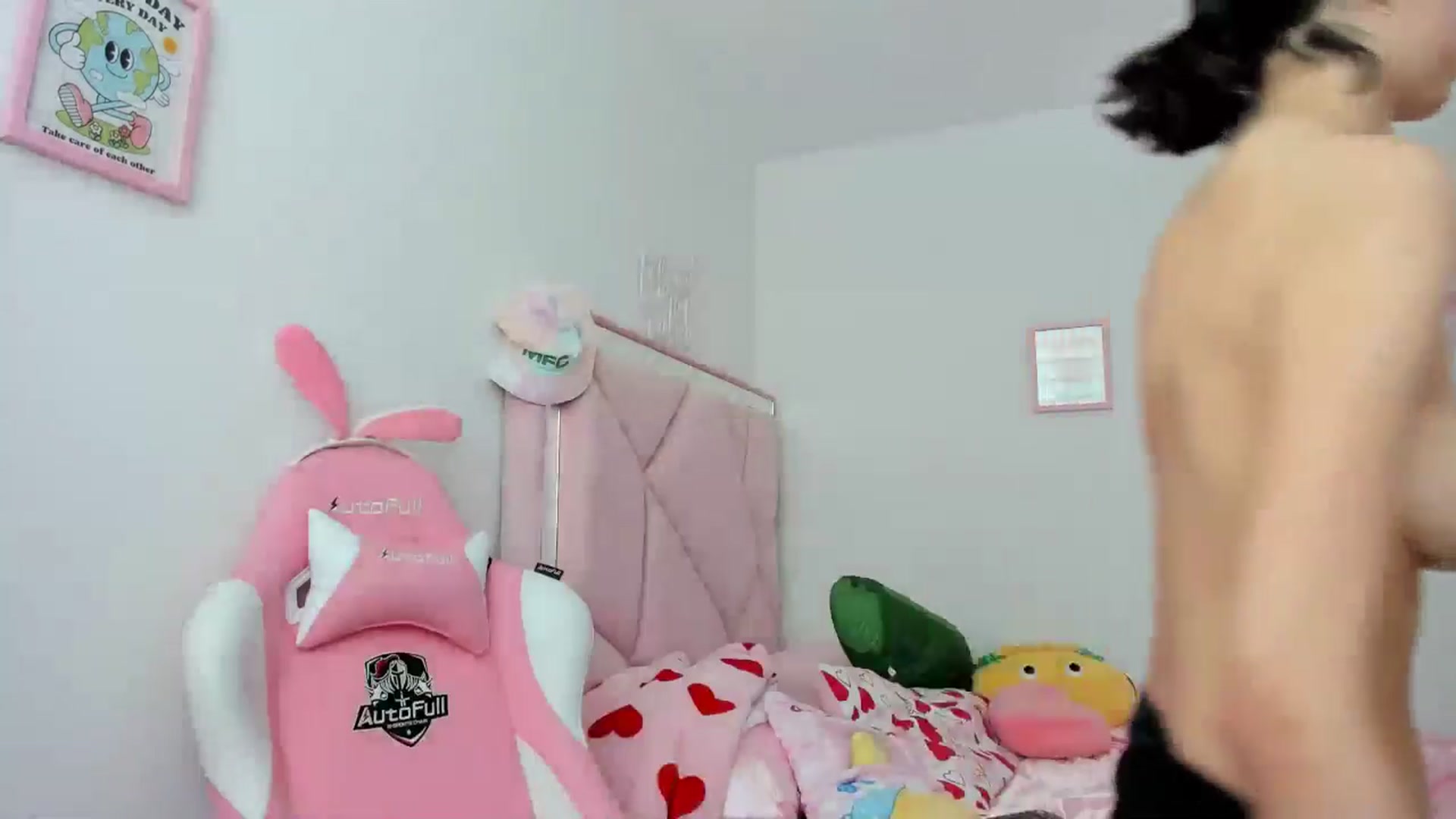 Gallery image thumbnail from Cherrycute666's myfreecams stream on, 05/05/2024, 20:04 image 3 of 20