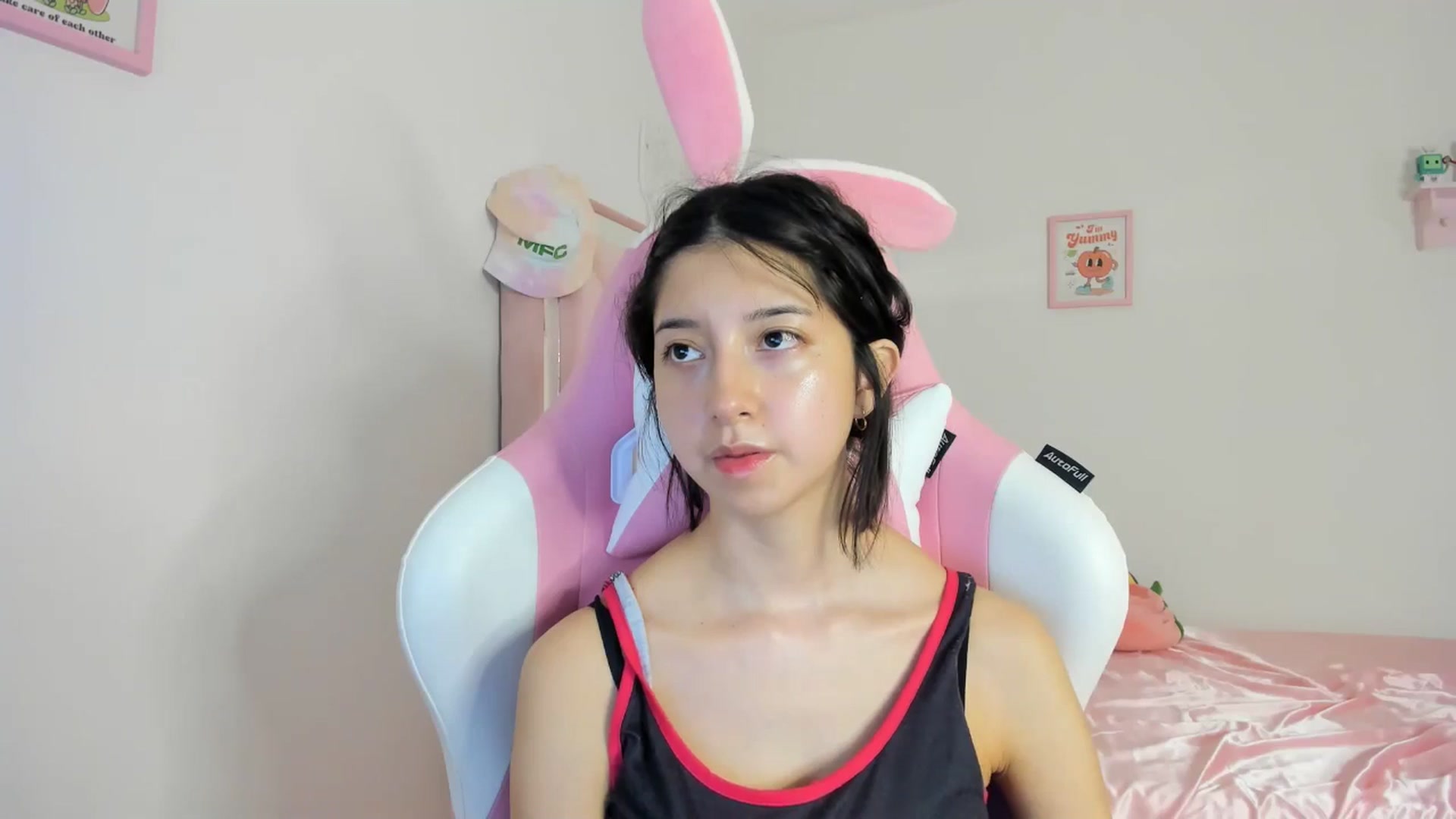Gallery image thumbnail from Cherrycute666's myfreecams stream on, 05/06/2024, 03:40 image 9 of 20