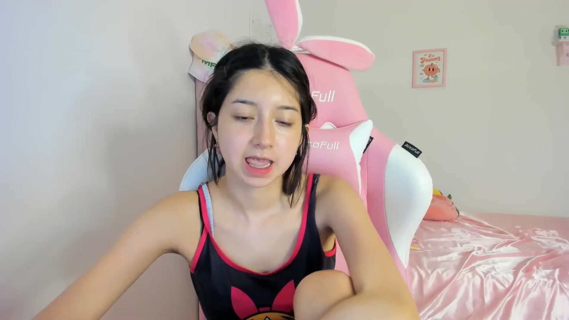 Gallery image thumbnail from Cherrycute666's myfreecams stream on, 05/06/2024, 03:40 image 19 of 20