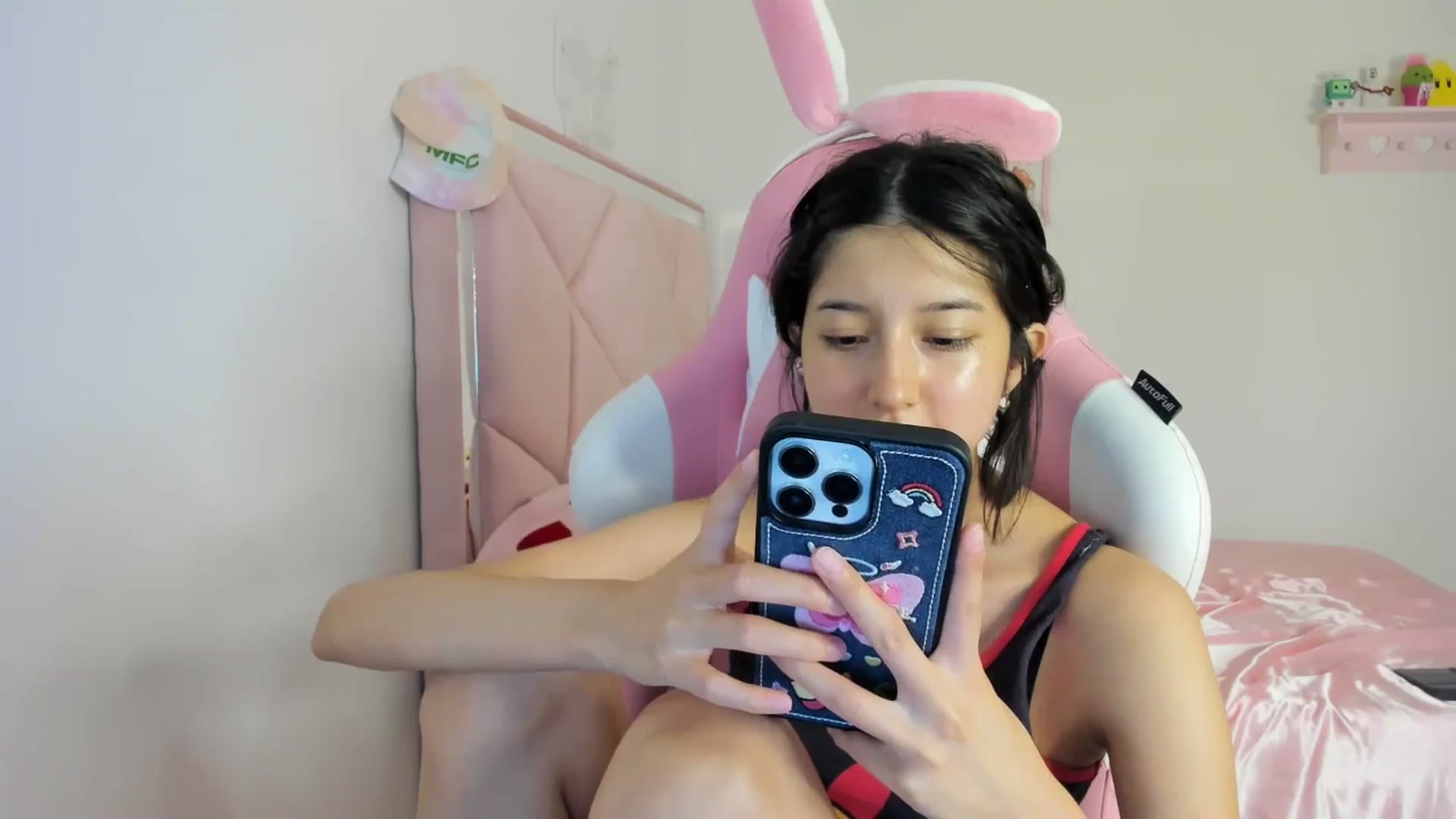 Gallery image thumbnail from Cherrycute666's myfreecams stream on, 05/06/2024, 03:40 image 20 of 20
