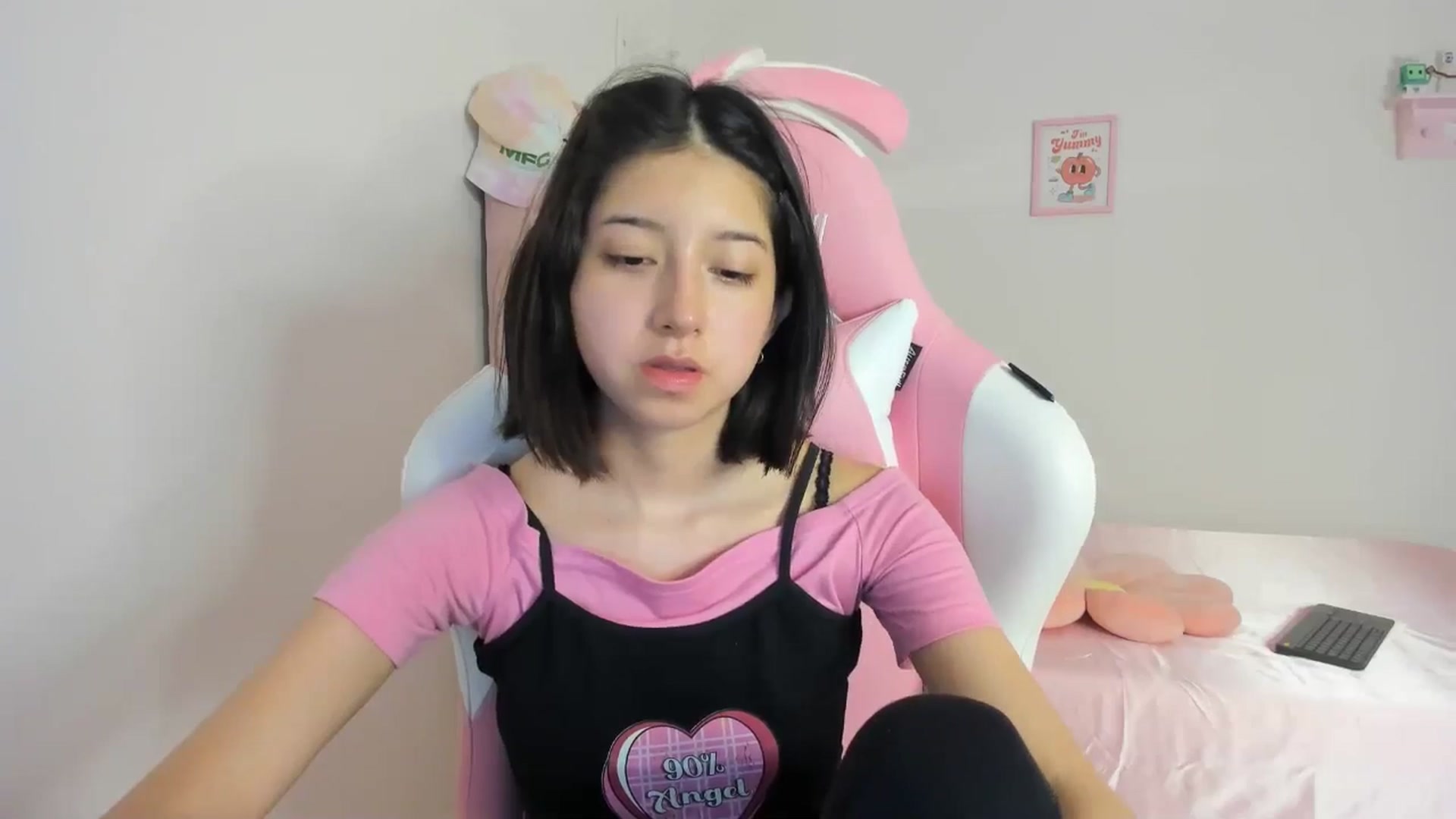 Gallery image thumbnail from Cherrycute666's myfreecams stream on, 05/07/2024, 04:15 image 10 of 20