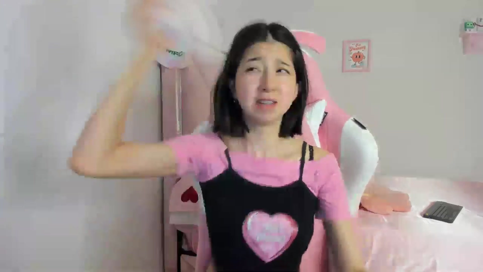 Gallery image thumbnail from Cherrycute666's myfreecams stream on, 05/07/2024, 04:15 image 3 of 20
