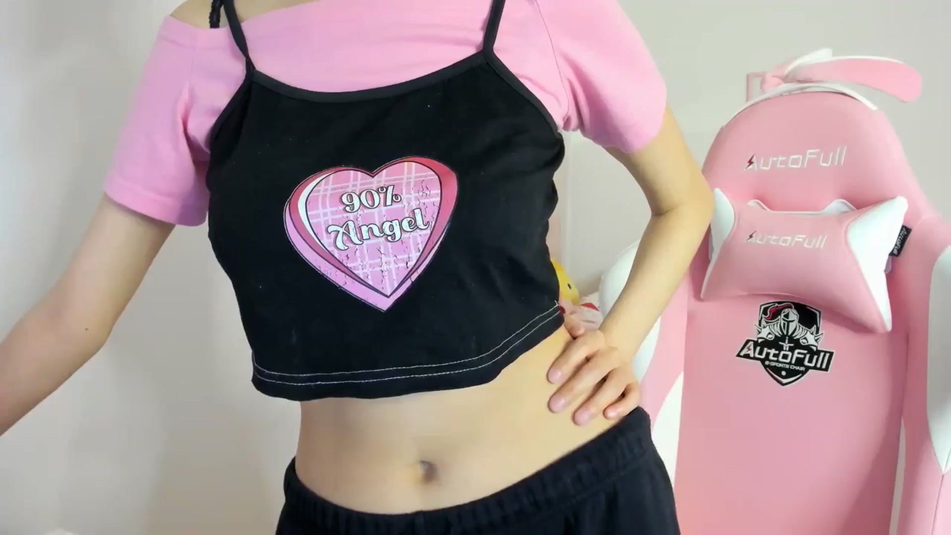 Gallery image thumbnail from Cherrycute666's myfreecams stream on, 05/07/2024, 06:29 image 6 of 20