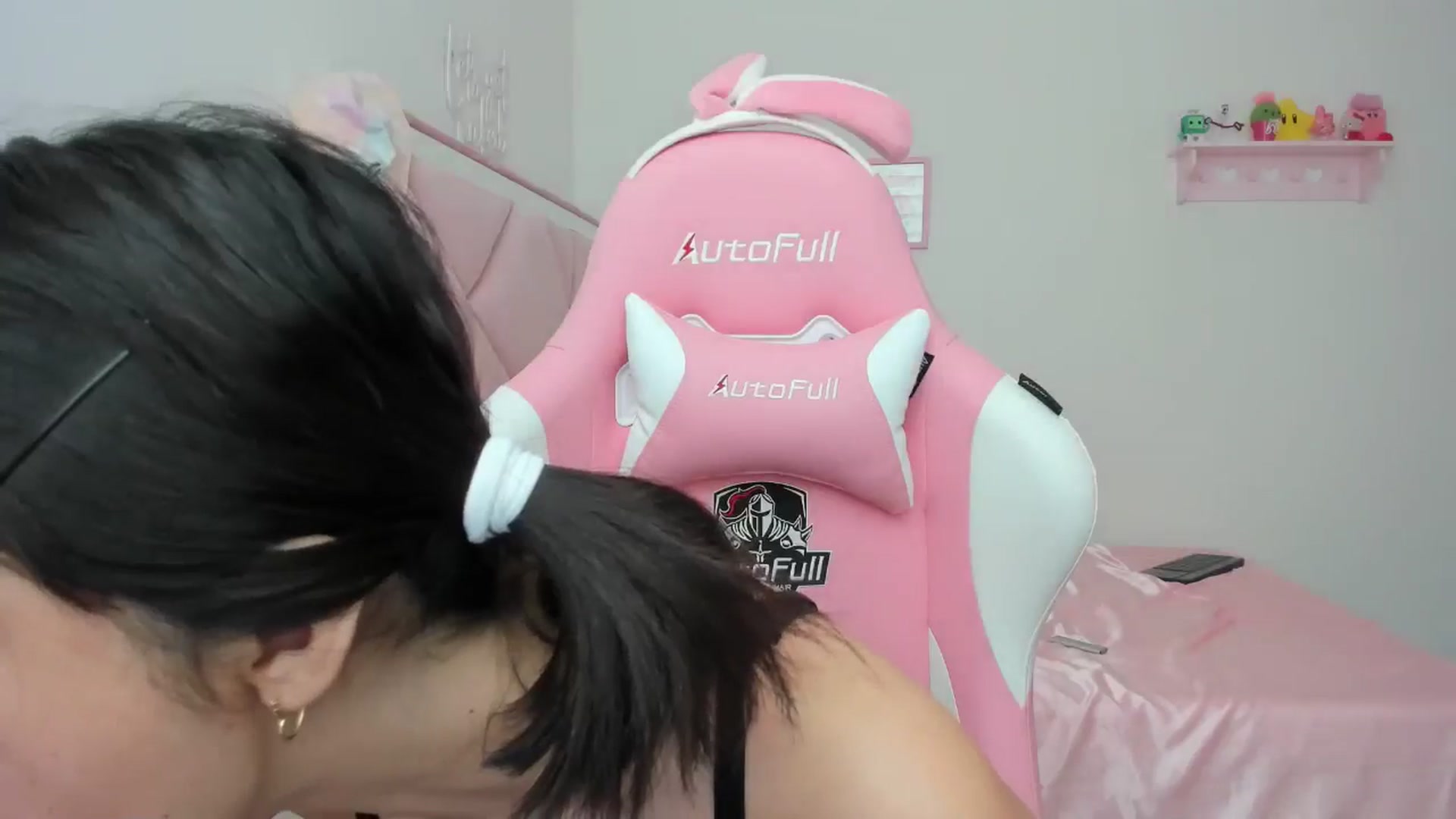 Gallery image thumbnail from Cherrycute666's myfreecams stream on, 05/07/2024, 21:07 image 5 of 20