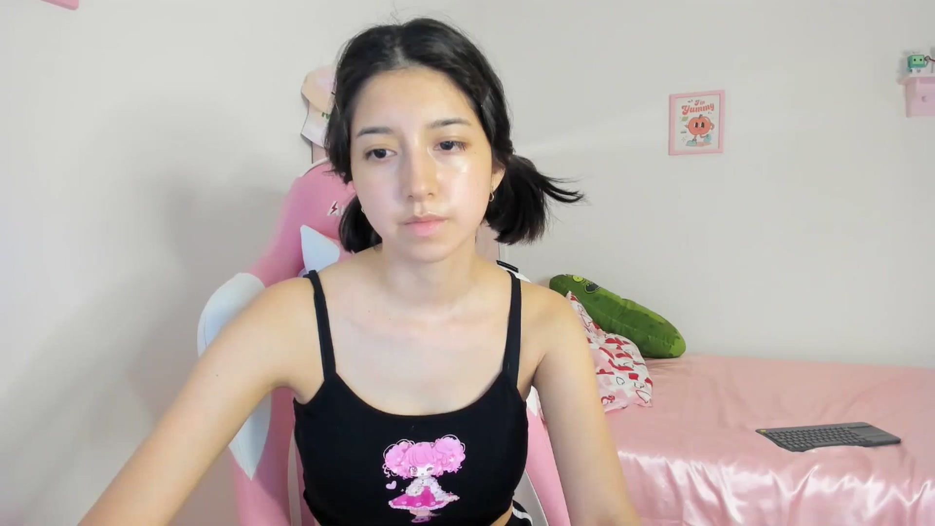 Gallery image thumbnail from Cherrycute666's myfreecams stream on, 05/08/2024, 06:36 image 7 of 20