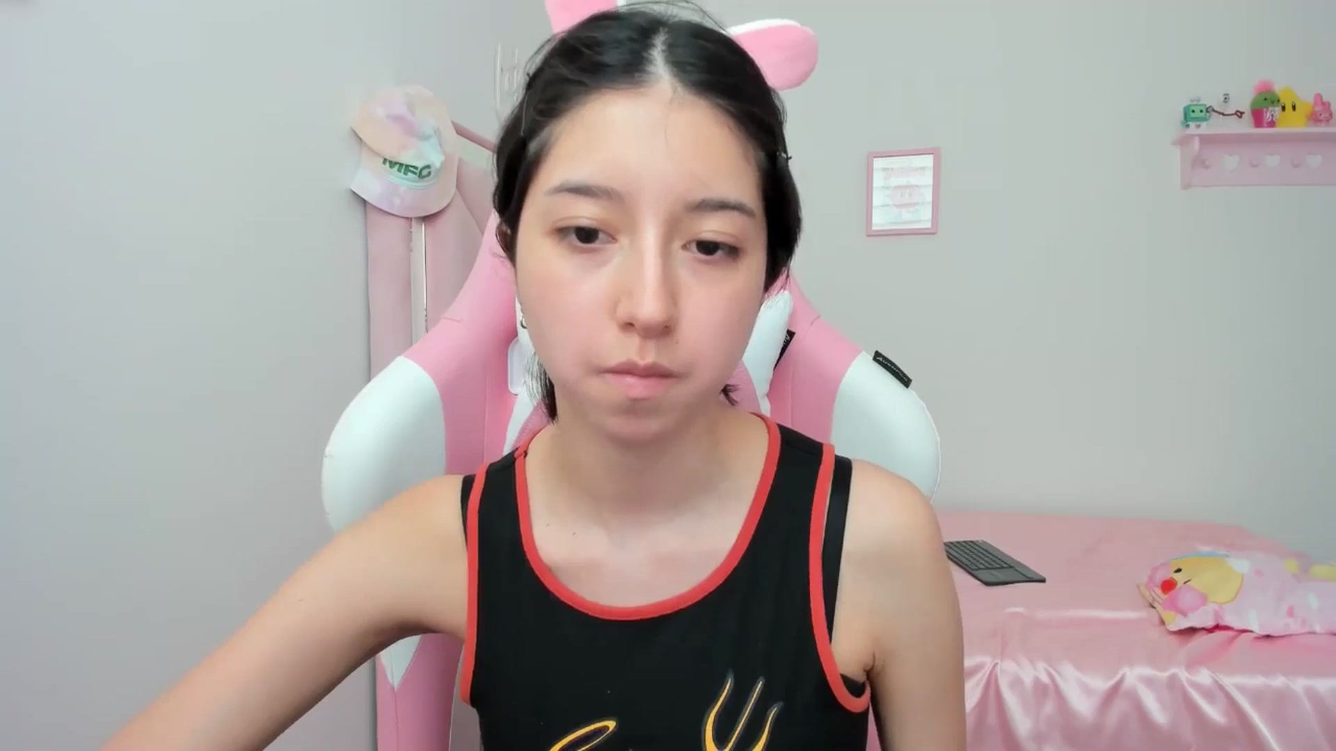 Gallery image thumbnail from Cherrycute666's myfreecams stream on, 05/08/2024, 20:59 image 2 of 20