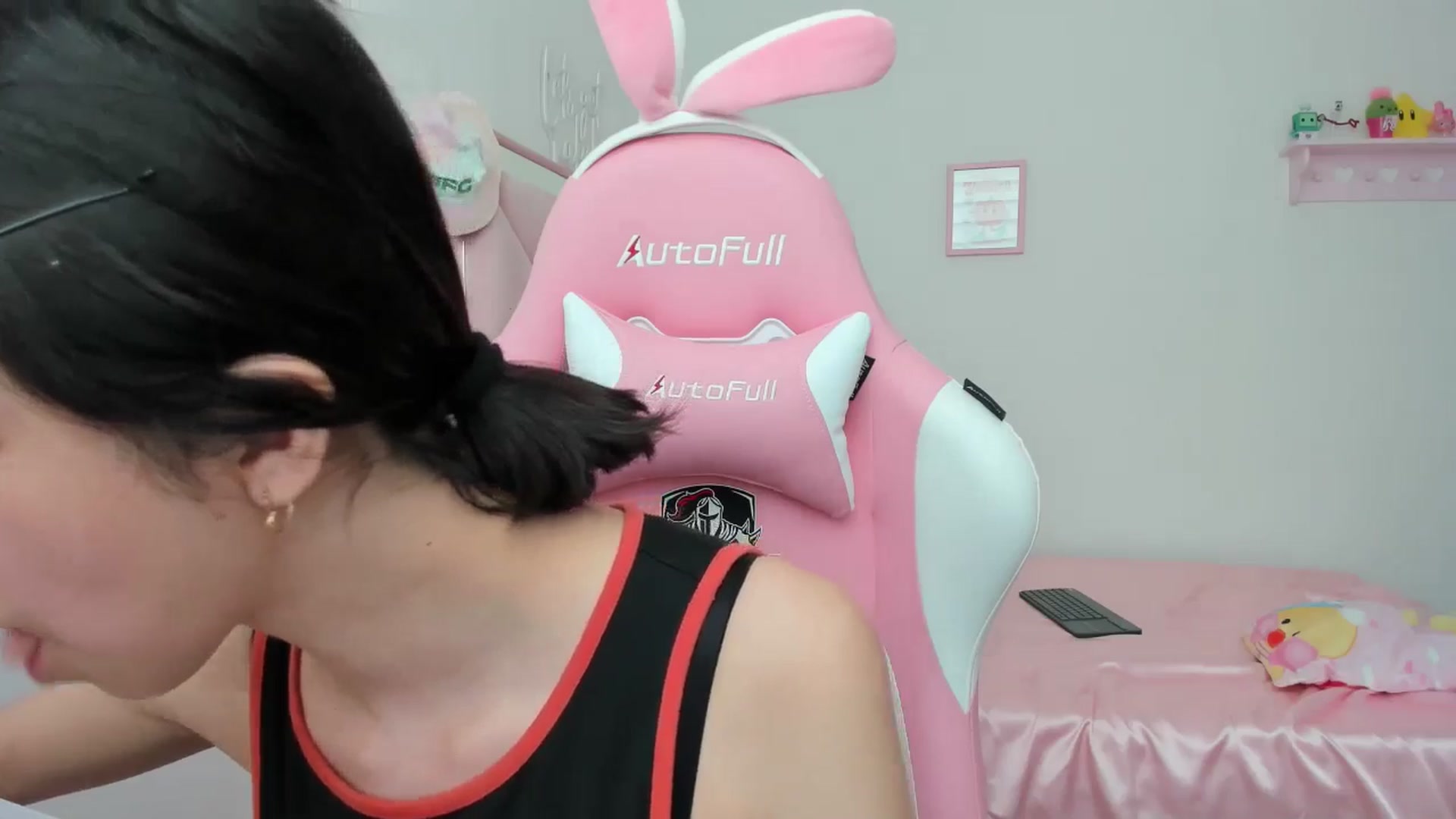 Gallery image thumbnail from Cherrycute666's myfreecams stream on, 05/08/2024, 20:59 image 7 of 20