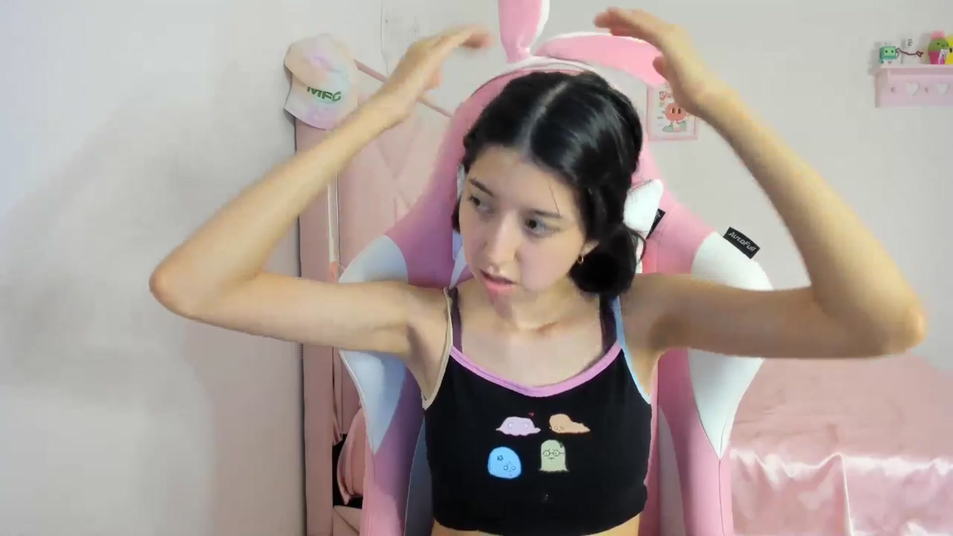 Gallery image thumbnail from Cherrycute666's myfreecams stream on, 05/10/2024, 05:21 image 3 of 20