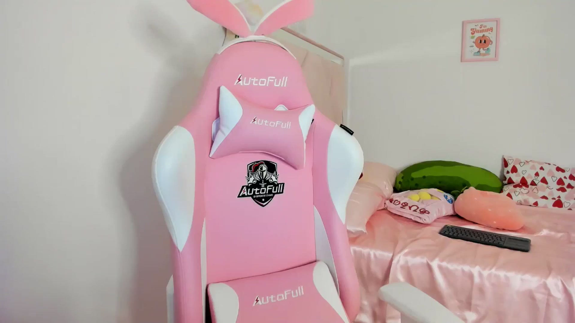 Gallery image thumbnail from Cherrycute666's myfreecams stream on, 05/11/2024, 10:58 image 9 of 20