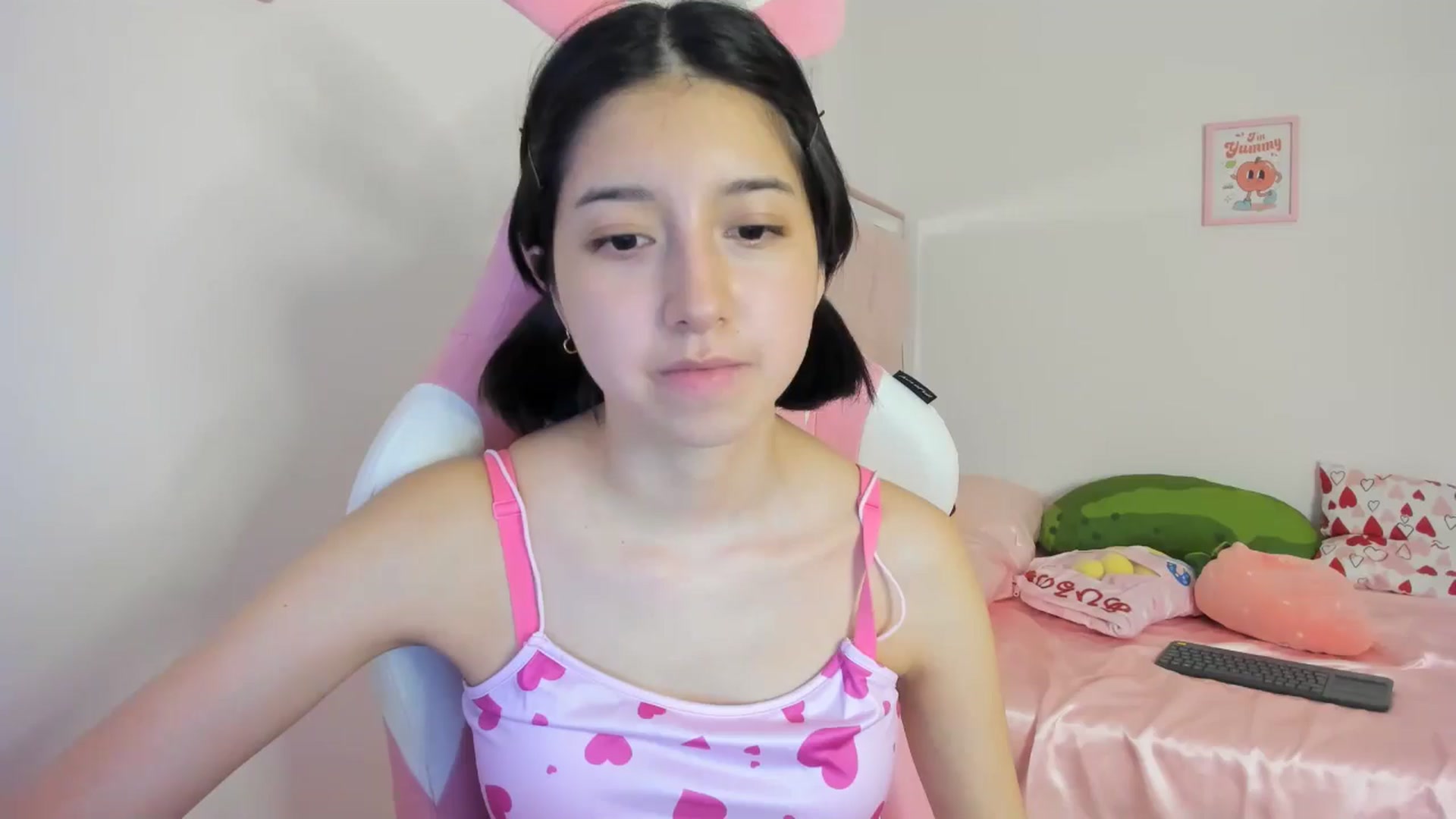 Gallery image thumbnail from Cherrycute666's myfreecams stream on, 05/11/2024, 10:58 image 10 of 20
