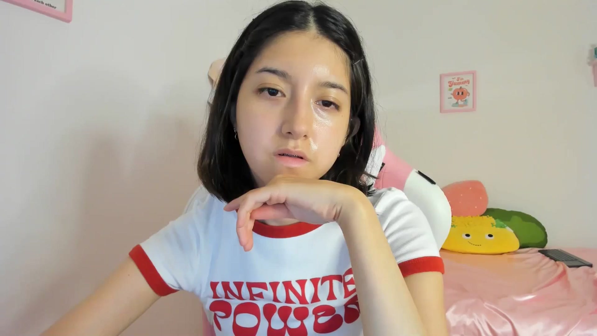Gallery image thumbnail from Cherrycute666's myfreecams stream on, 05/12/2024, 10:59 image 7 of 20