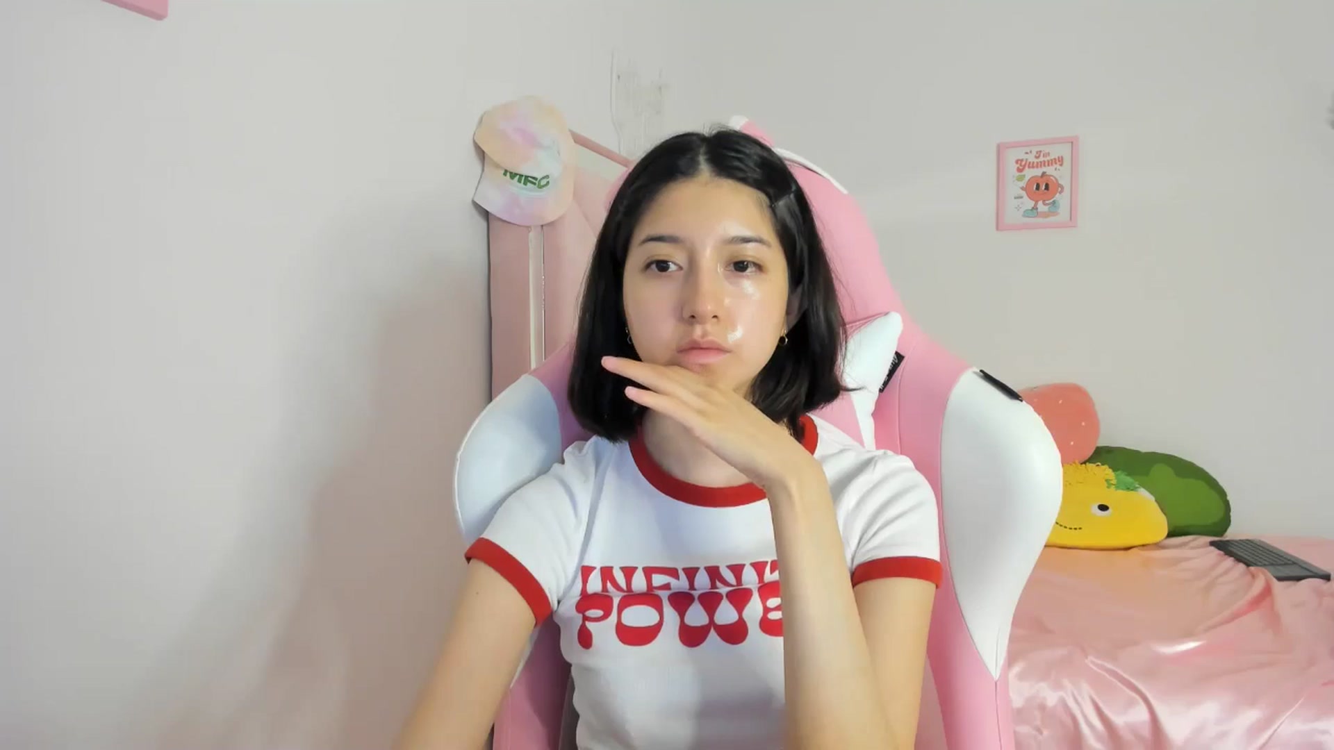 Gallery image thumbnail from Cherrycute666's myfreecams stream on, 05/12/2024, 10:59 image 11 of 20