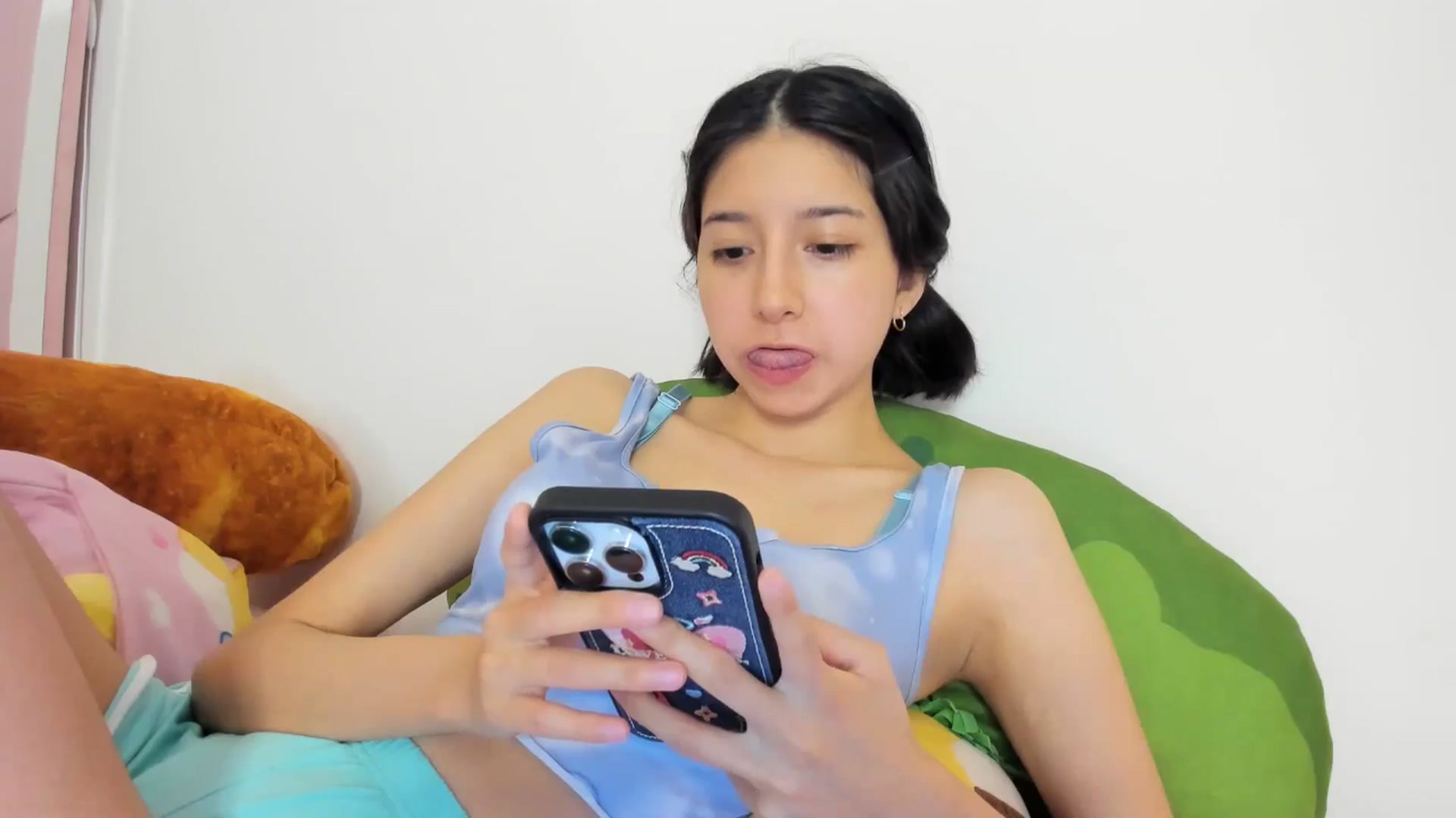 Gallery image thumbnail from Cherrycute666's myfreecams stream on, 05/14/2024, 01:24 image 20 of 20