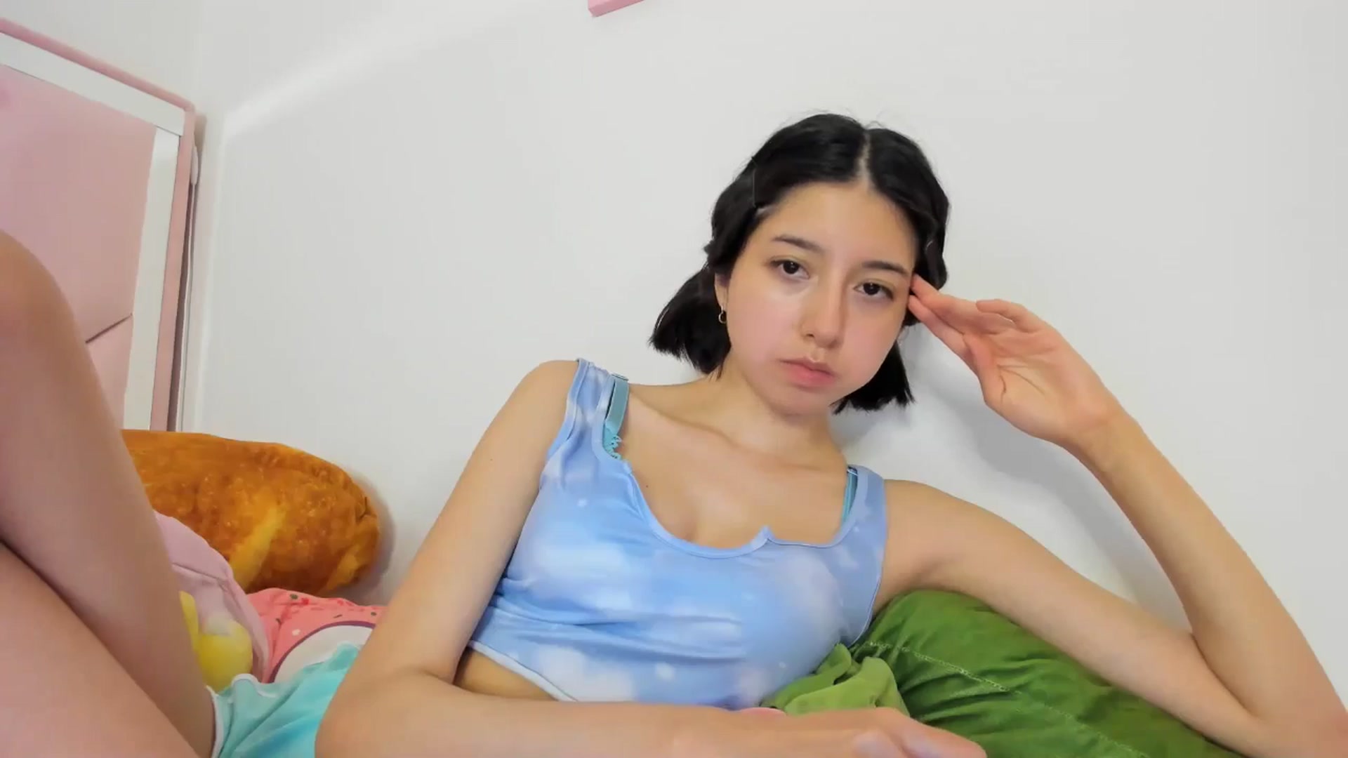 Gallery image thumbnail from Cherrycute666's myfreecams stream on, 05/14/2024, 04:59 image 18 of 20