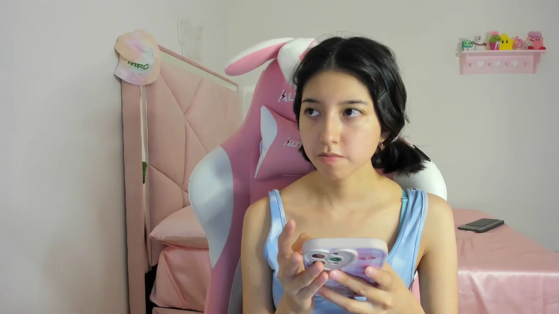 Gallery image thumbnail from Cherrycute666's myfreecams stream on, 05/14/2024, 10:07 image 8 of 20