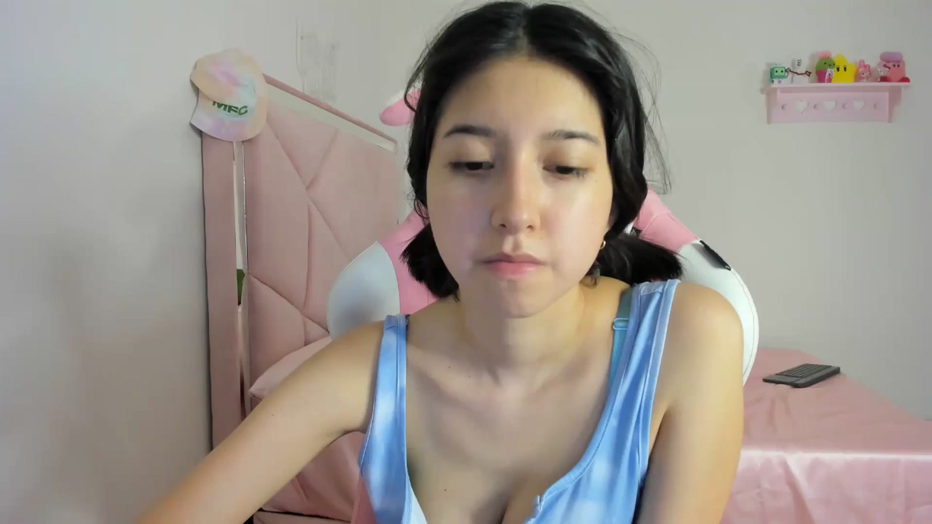 Gallery image thumbnail from Cherrycute666's myfreecams stream on, 05/14/2024, 10:07 image 7 of 20