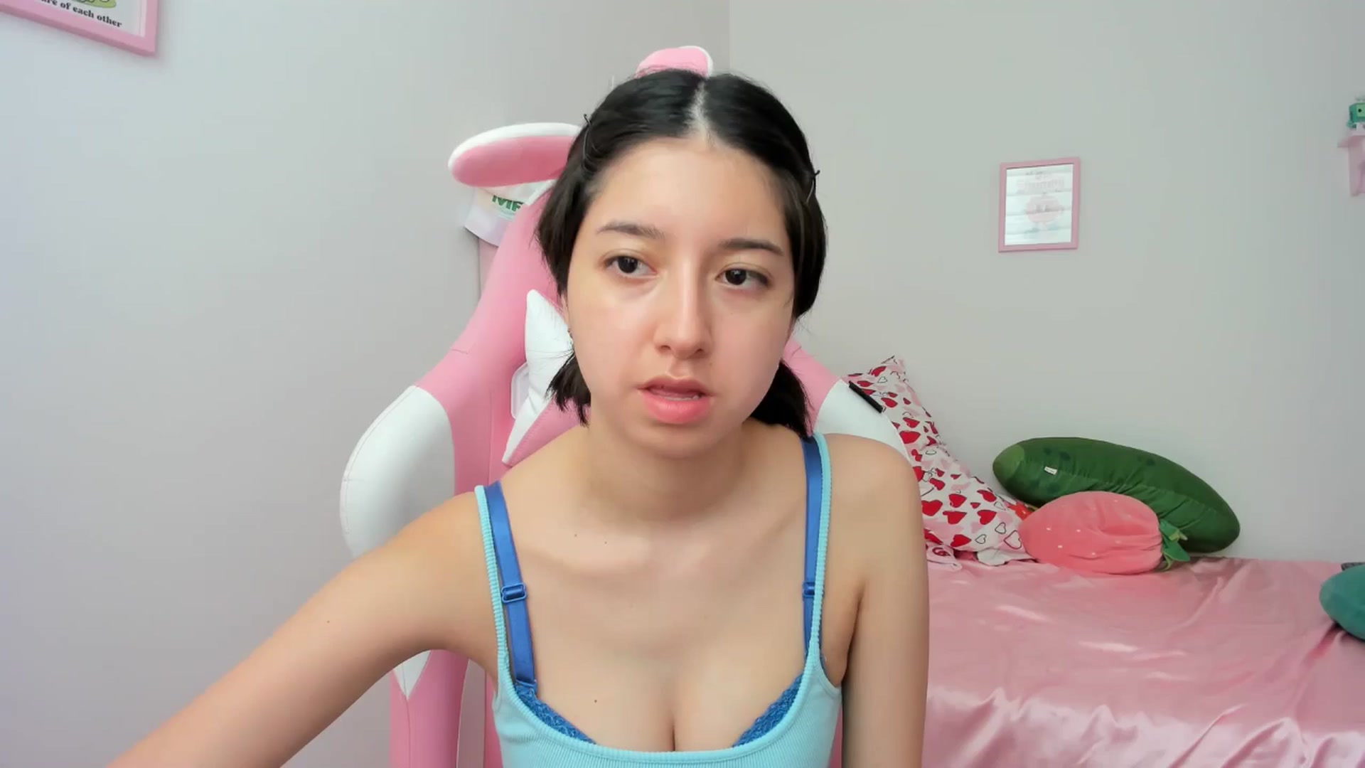 Gallery image thumbnail from Cherrycute666's myfreecams stream on, 05/14/2024, 18:03 image 20 of 20
