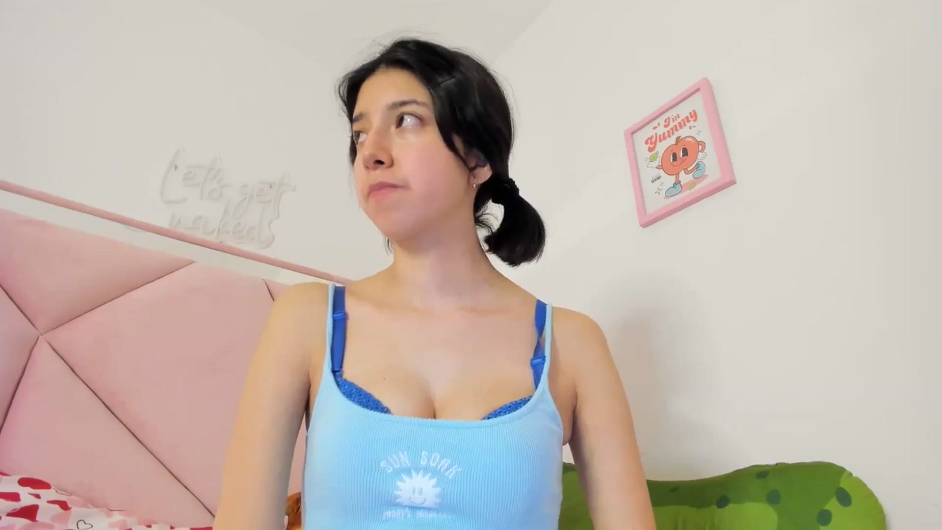 Gallery image thumbnail from Cherrycute666's myfreecams stream on, 05/15/2024, 05:53 image 11 of 20