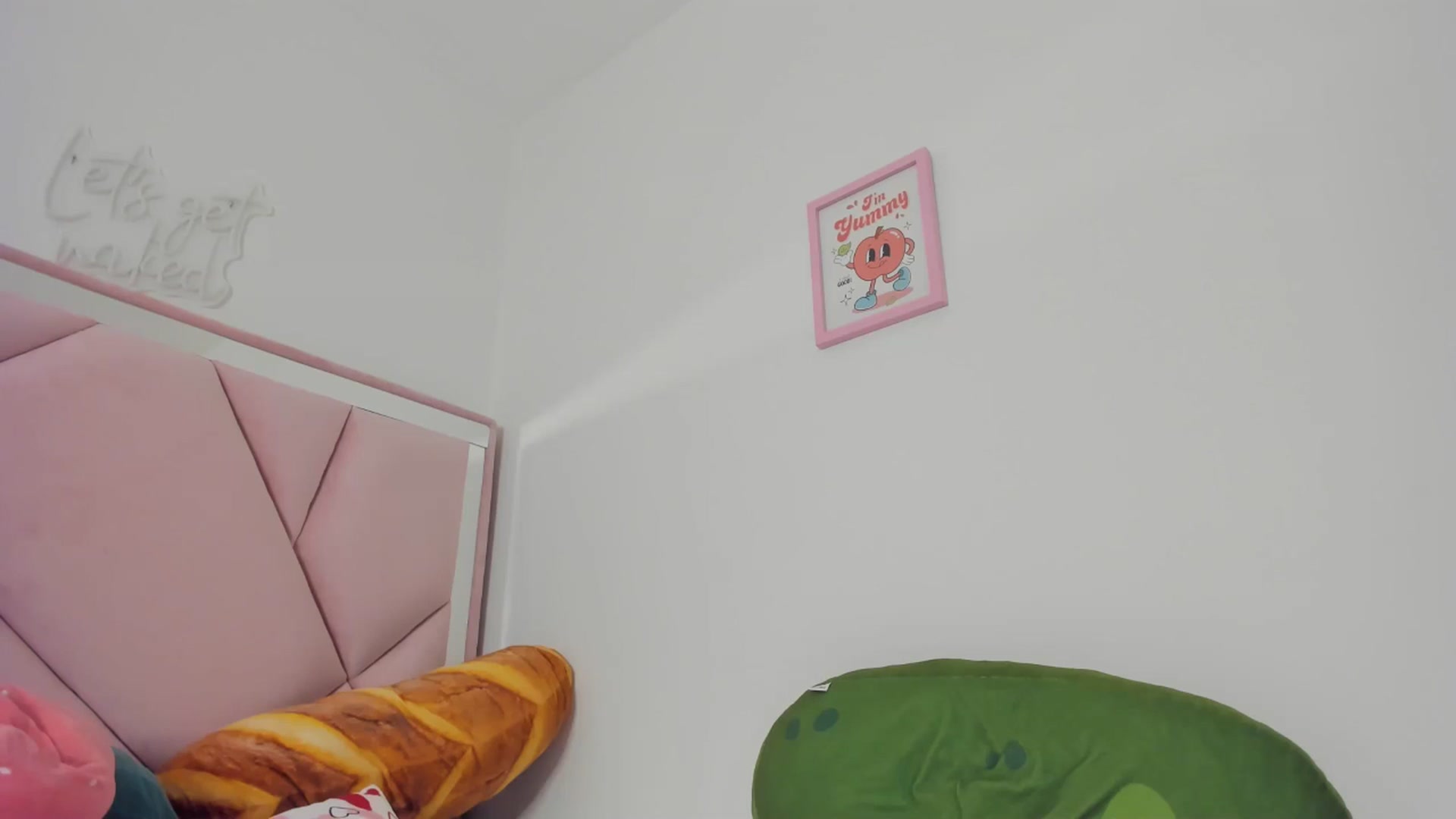 Gallery image thumbnail from Cherrycute666's myfreecams stream on, 05/16/2024, 07:50 image 13 of 20