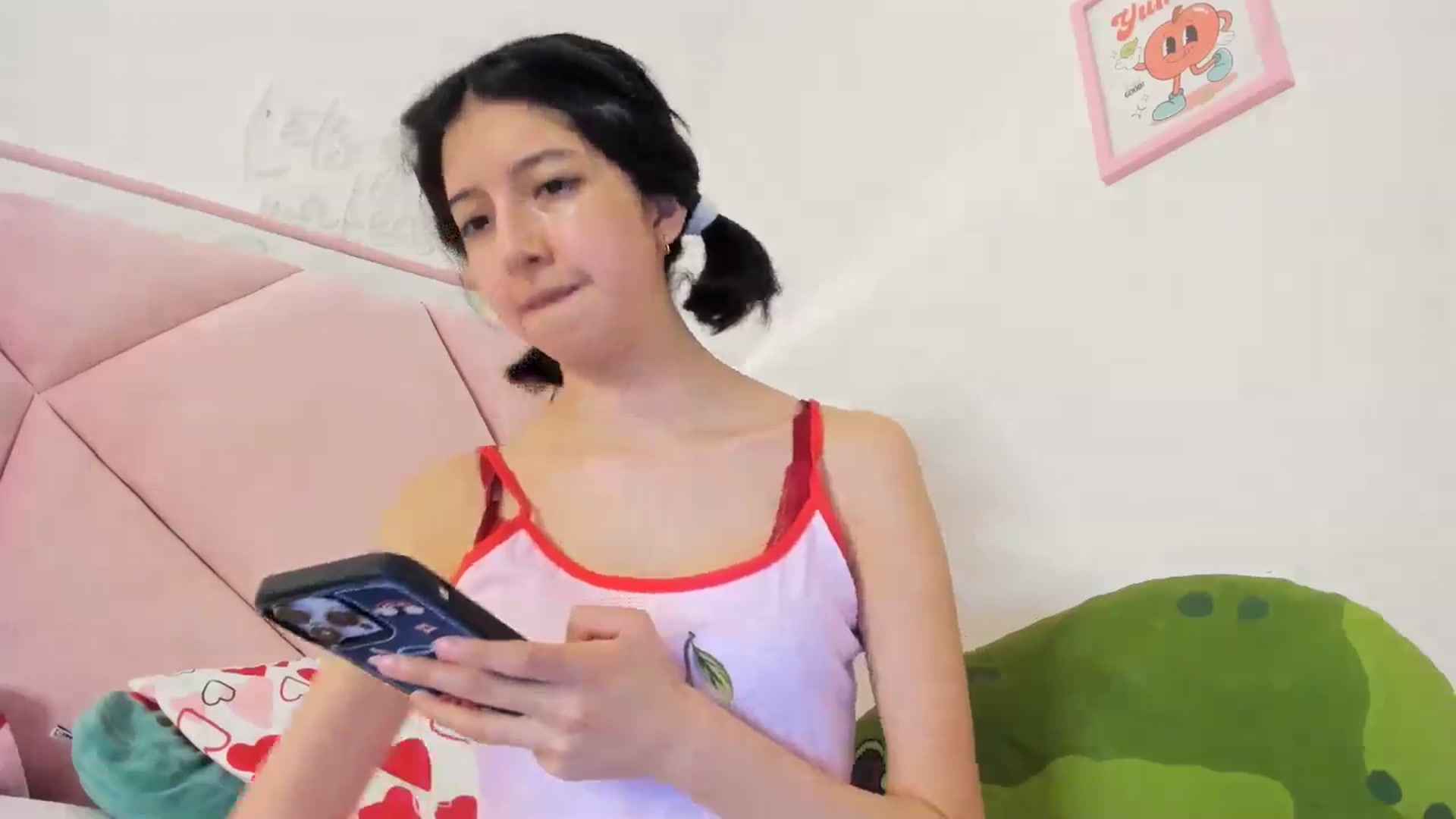Gallery image thumbnail from Cherrycute666's myfreecams stream on, 05/17/2024, 03:34 image 8 of 20