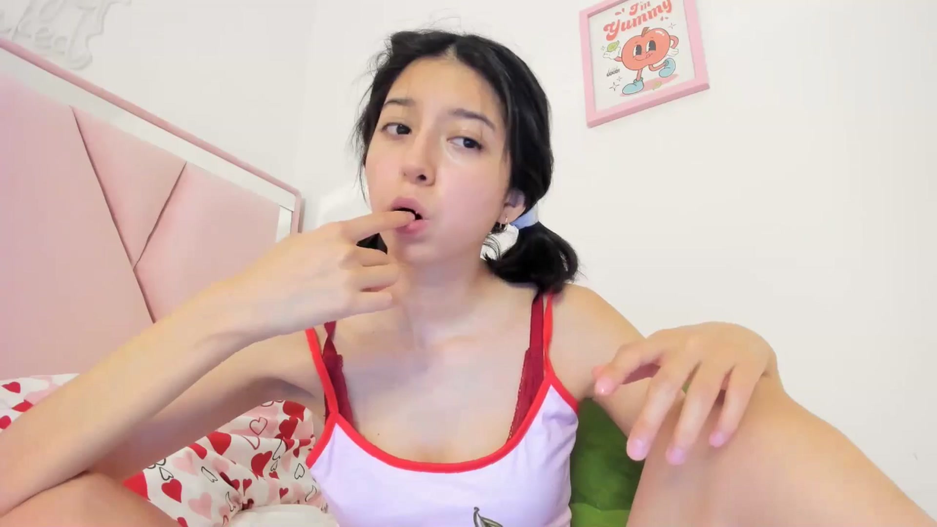 Gallery image thumbnail from Cherrycute666's myfreecams stream on, 05/17/2024, 03:34 image 6 of 20
