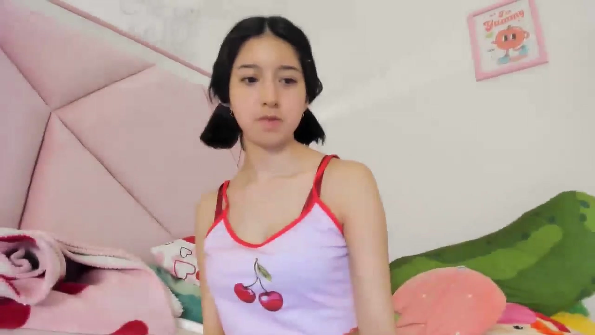 Gallery image thumbnail from Cherrycute666's myfreecams stream on, 05/17/2024, 09:36 image 2 of 20