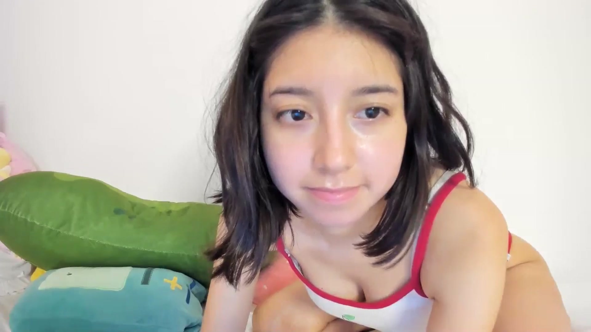 Gallery image thumbnail from Cherrycute666's myfreecams stream on, 05/18/2024, 13:11 image 17 of 20