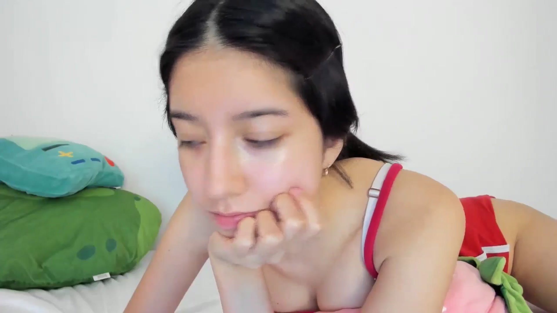 Gallery image thumbnail from Cherrycute666's myfreecams stream on, 05/19/2024, 24:57 image 7 of 20