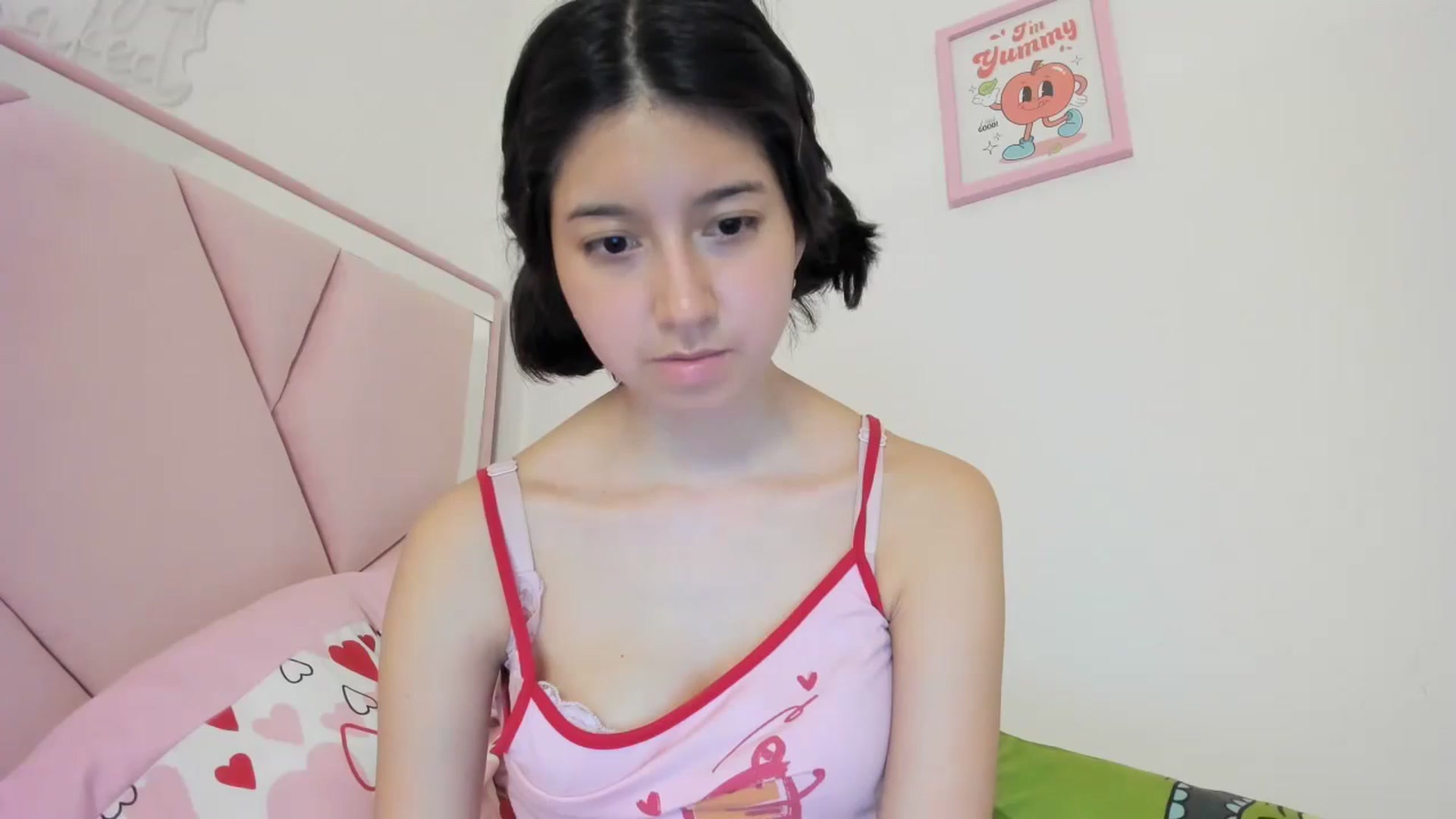 Gallery image thumbnail from Cherrycute666's myfreecams stream on, 05/20/2024, 02:10 image 15 of 20