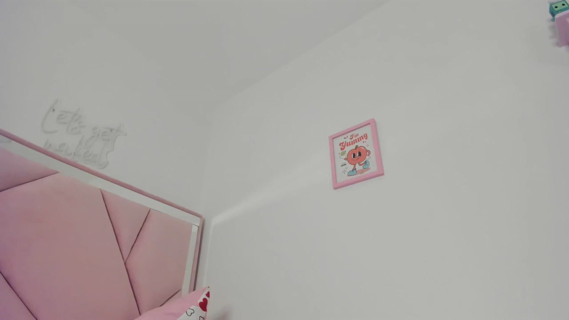 Gallery image thumbnail from Cherrycute666's myfreecams stream on, 05/20/2024, 03:35 image 10 of 20