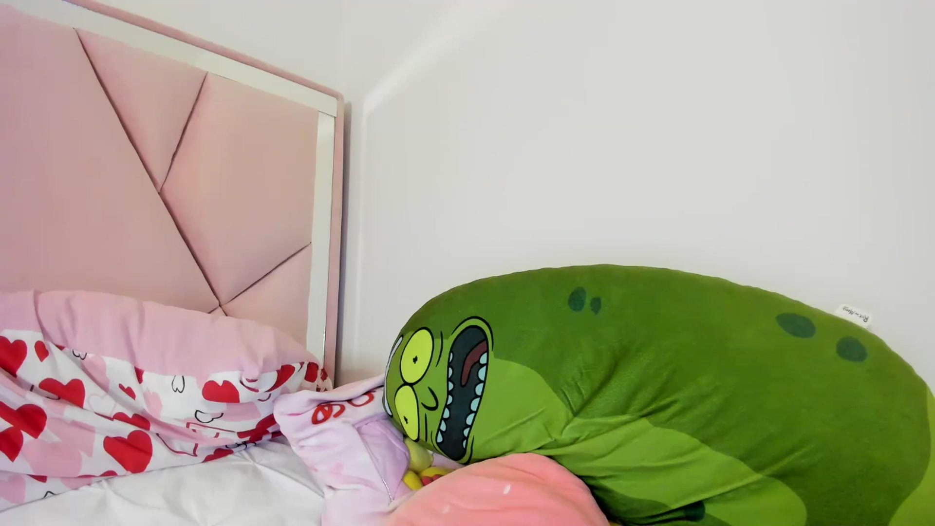 Gallery image thumbnail from Cherrycute666's myfreecams stream on, 05/20/2024, 05:54 image 13 of 20