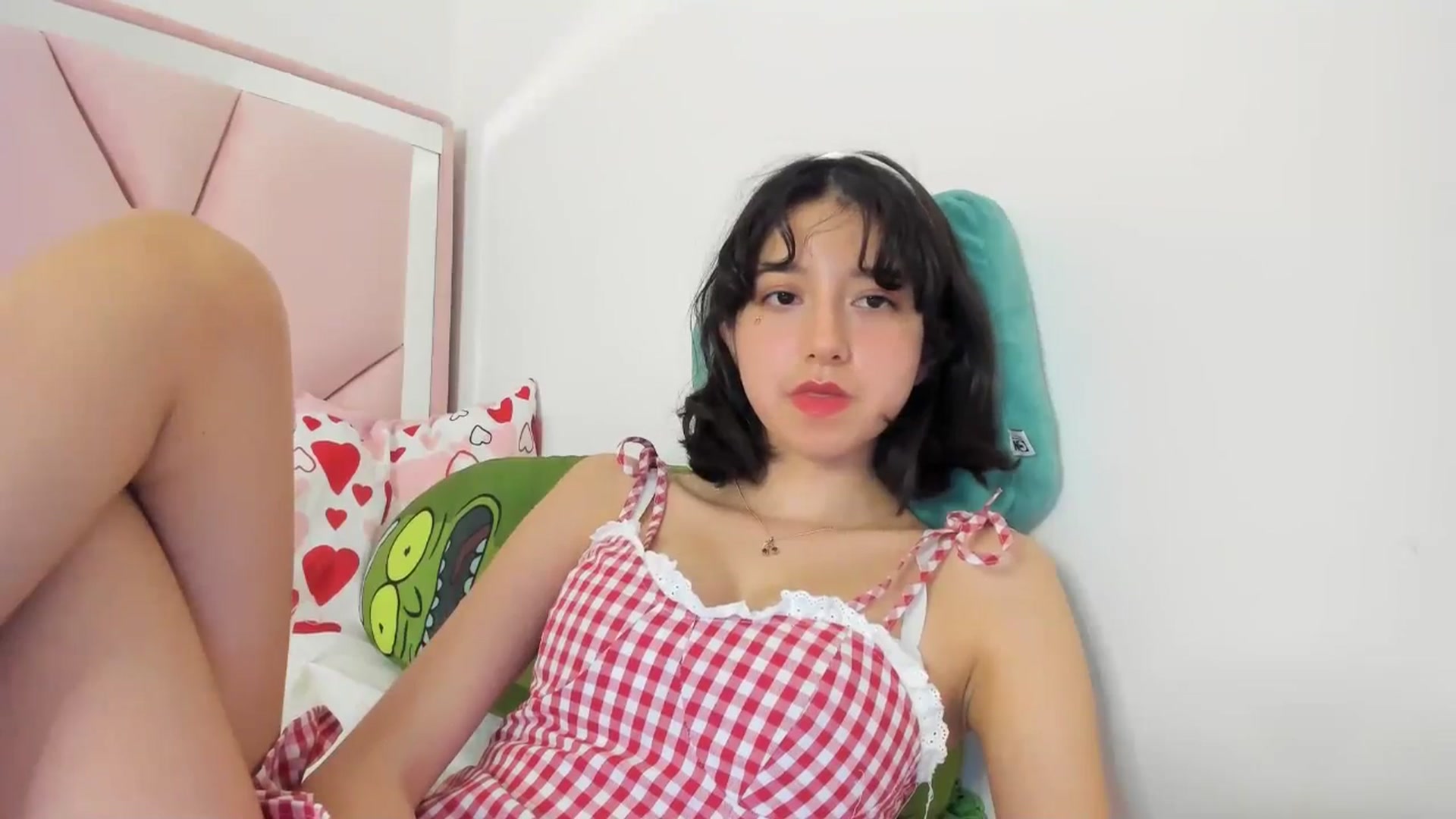 Gallery image thumbnail from Cherrycute666's myfreecams stream on, 05/21/2024, 07:08 image 16 of 20