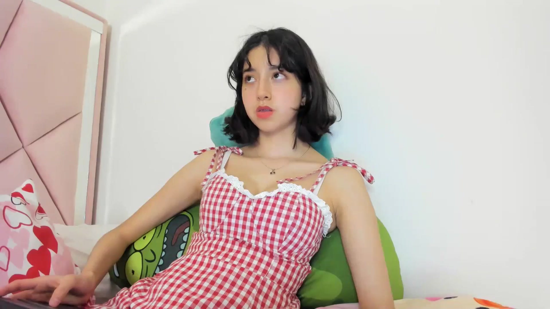 Gallery image thumbnail from Cherrycute666's myfreecams stream on, 05/21/2024, 07:08 image 8 of 20