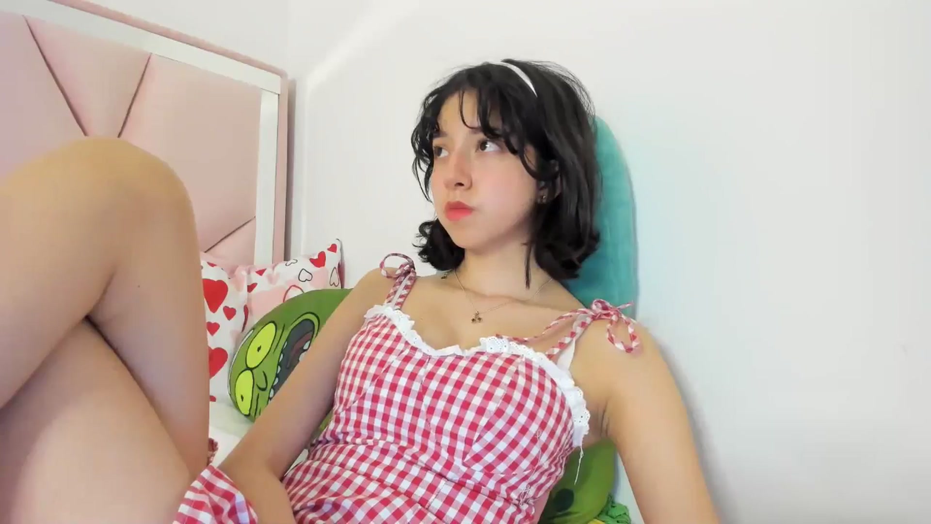 Gallery image thumbnail from Cherrycute666's myfreecams stream on, 05/21/2024, 07:08 image 14 of 20