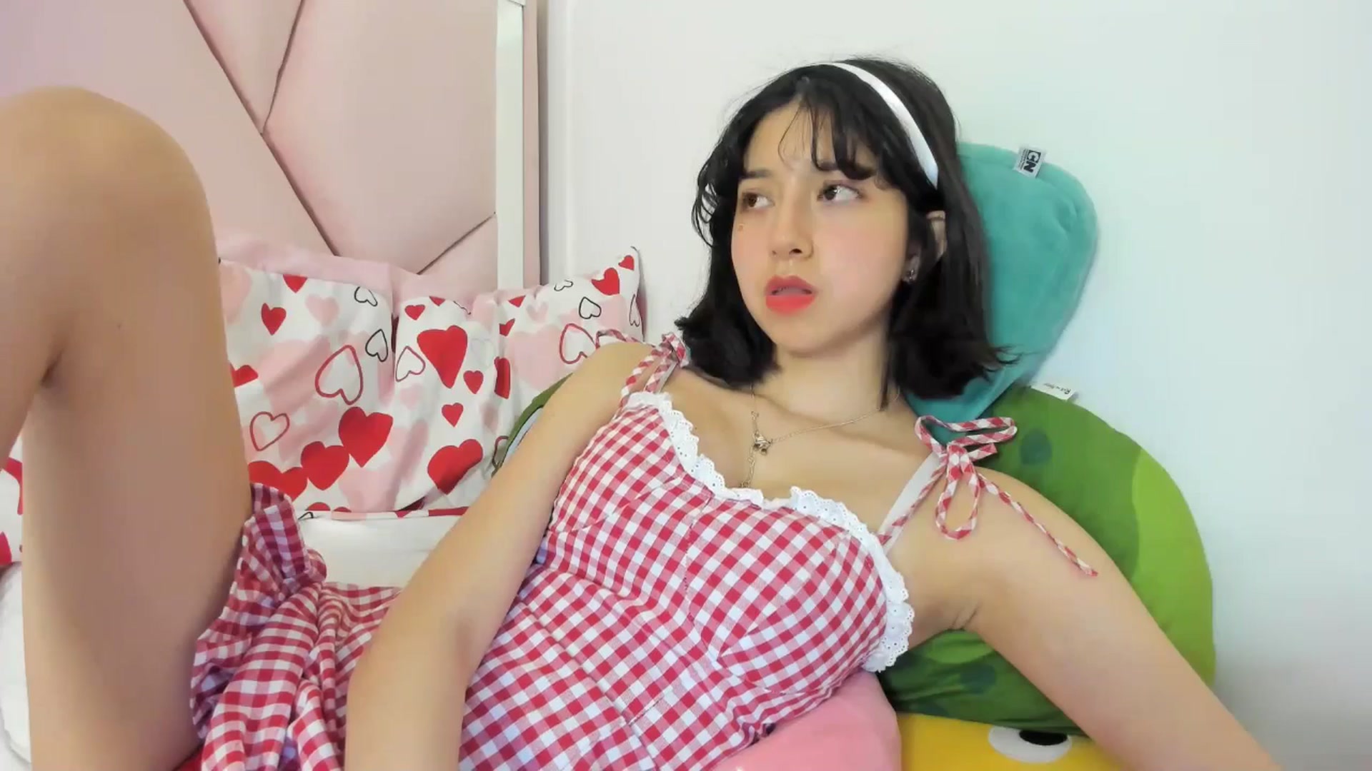 Gallery image thumbnail from Cherrycute666's myfreecams stream on, 05/21/2024, 08:11 image 5 of 20