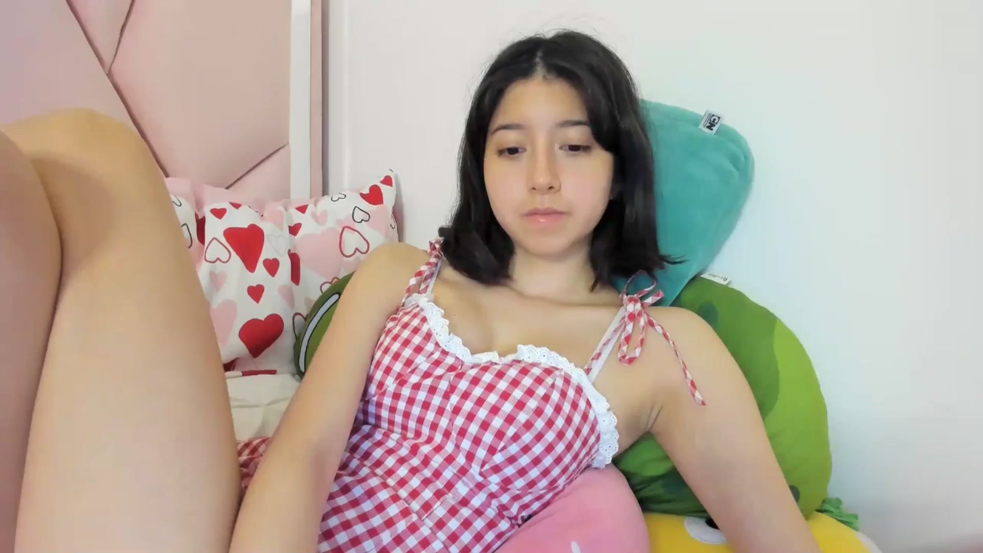 Gallery image thumbnail from Cherrycute666's myfreecams stream on, 05/21/2024, 08:11 image 20 of 20