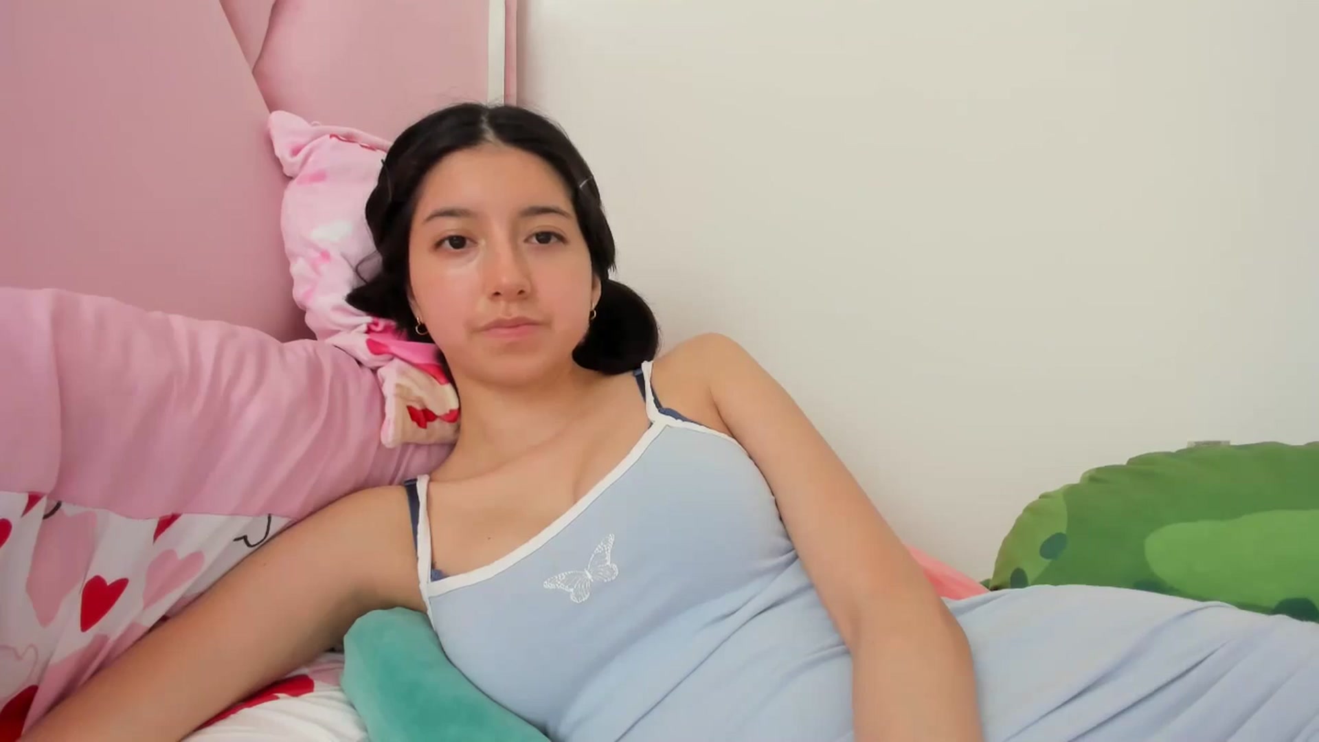 Gallery image thumbnail from Cherrycute666's myfreecams stream on, 05/21/2024, 22:19 image 7 of 20