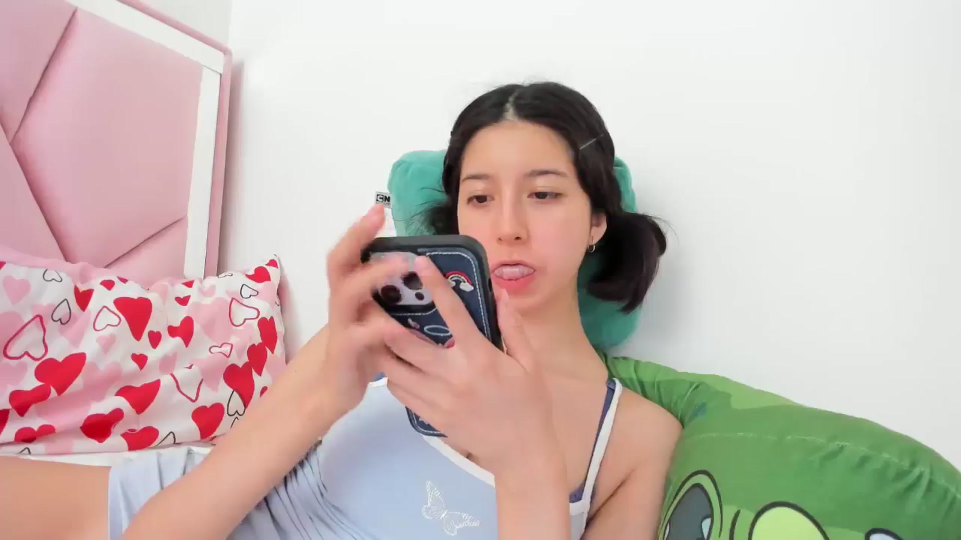 Gallery image thumbnail from Cherrycute666's myfreecams stream on, 05/21/2024, 22:19 image 2 of 20