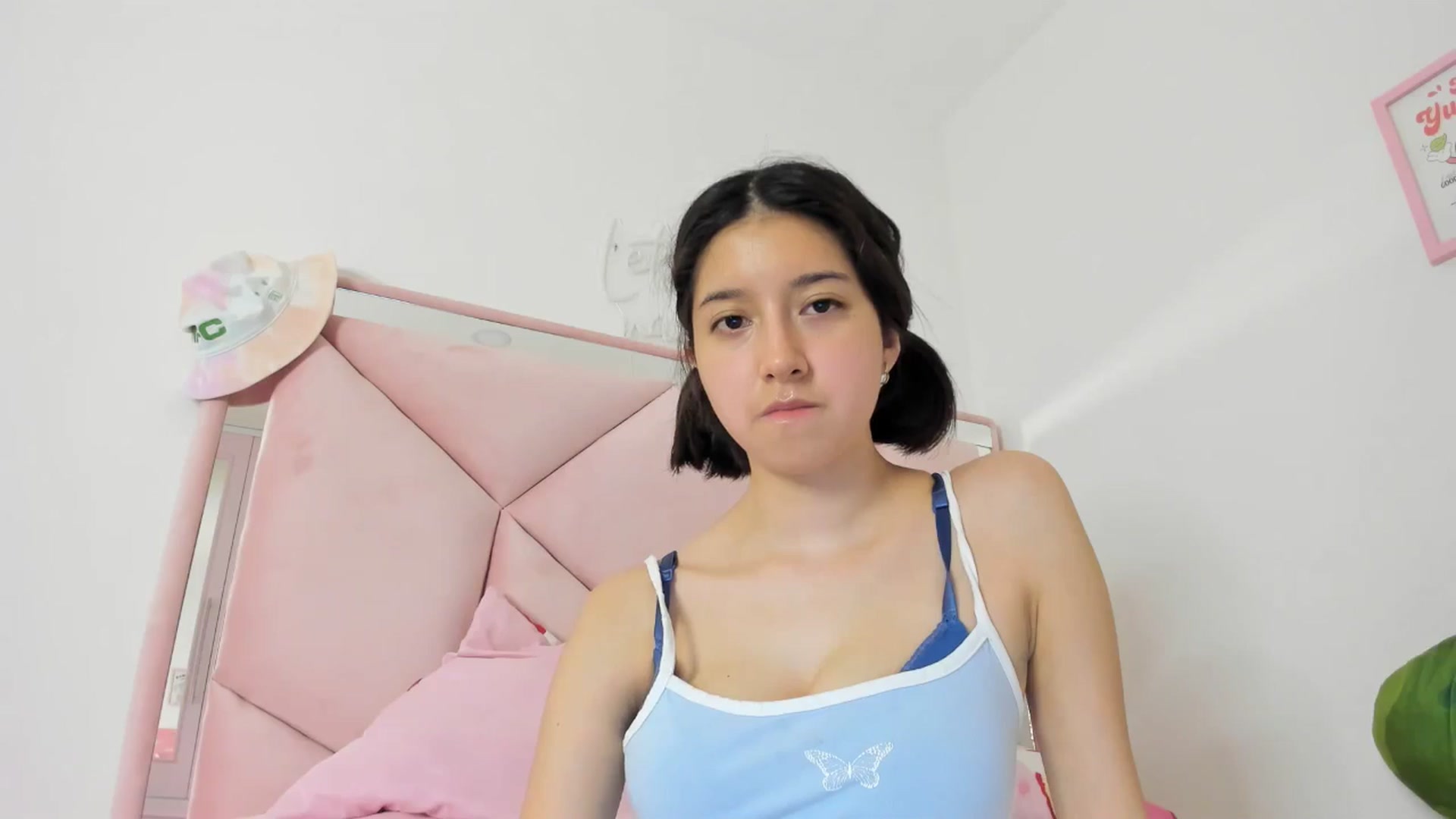 Gallery image thumbnail from Cherrycute666's myfreecams stream on, 05/22/2024, 07:07 image 5 of 20